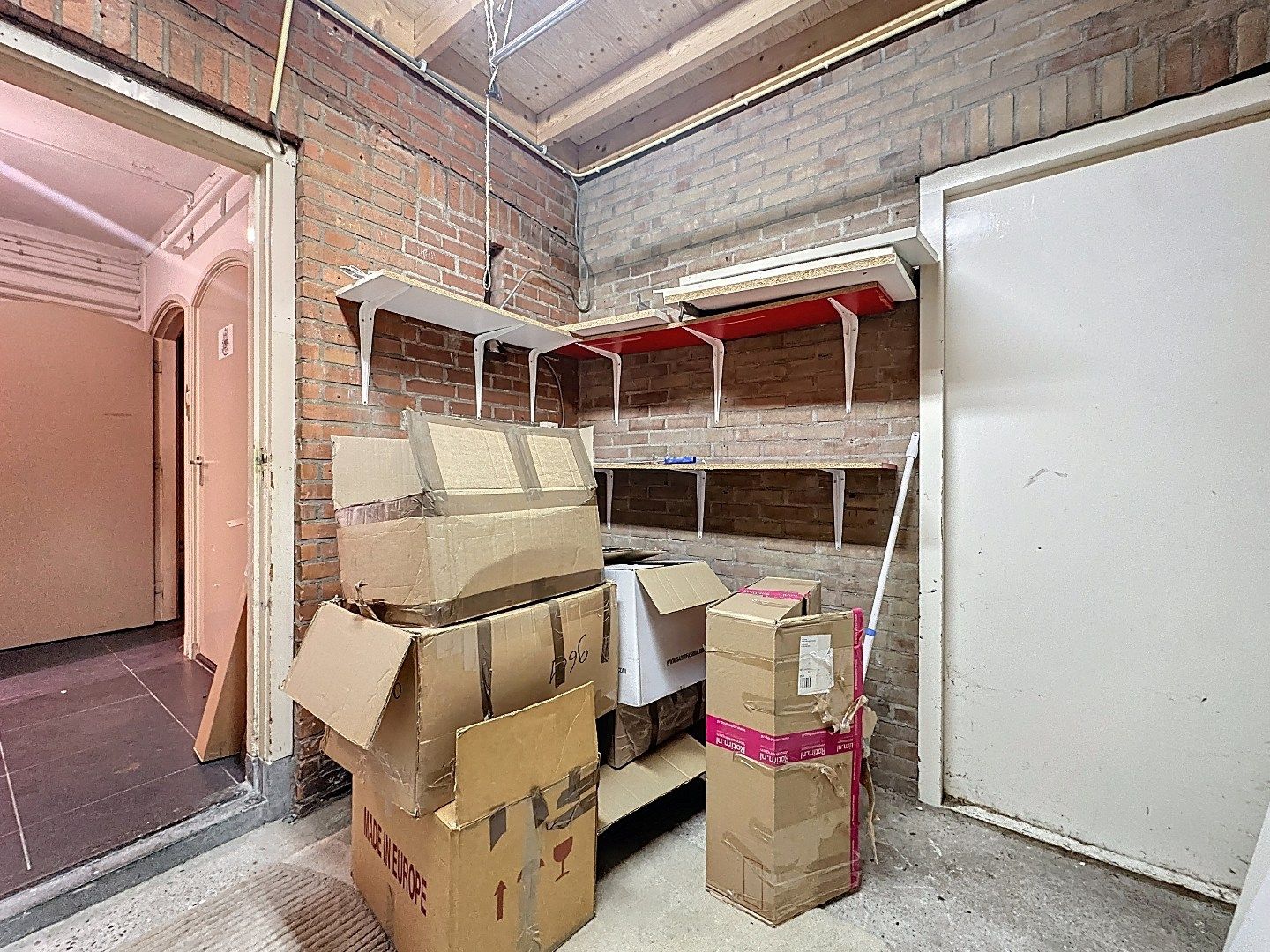 Te huur: Winkelpand met bovenwoning  foto 11
