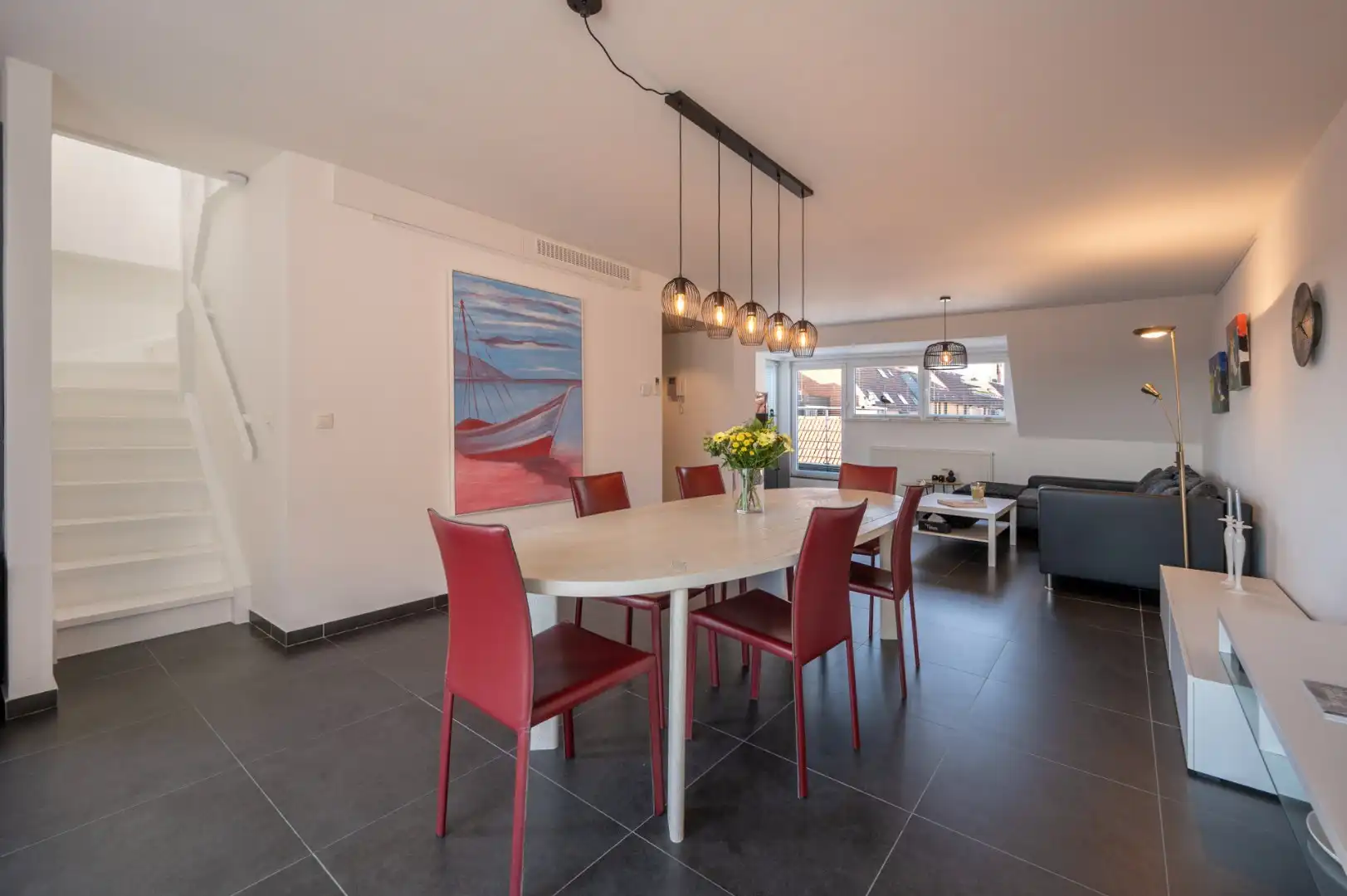 Absoluut instapklare en recent gebouwde duplex met zonneterrassen  foto {{pictureIndex}}