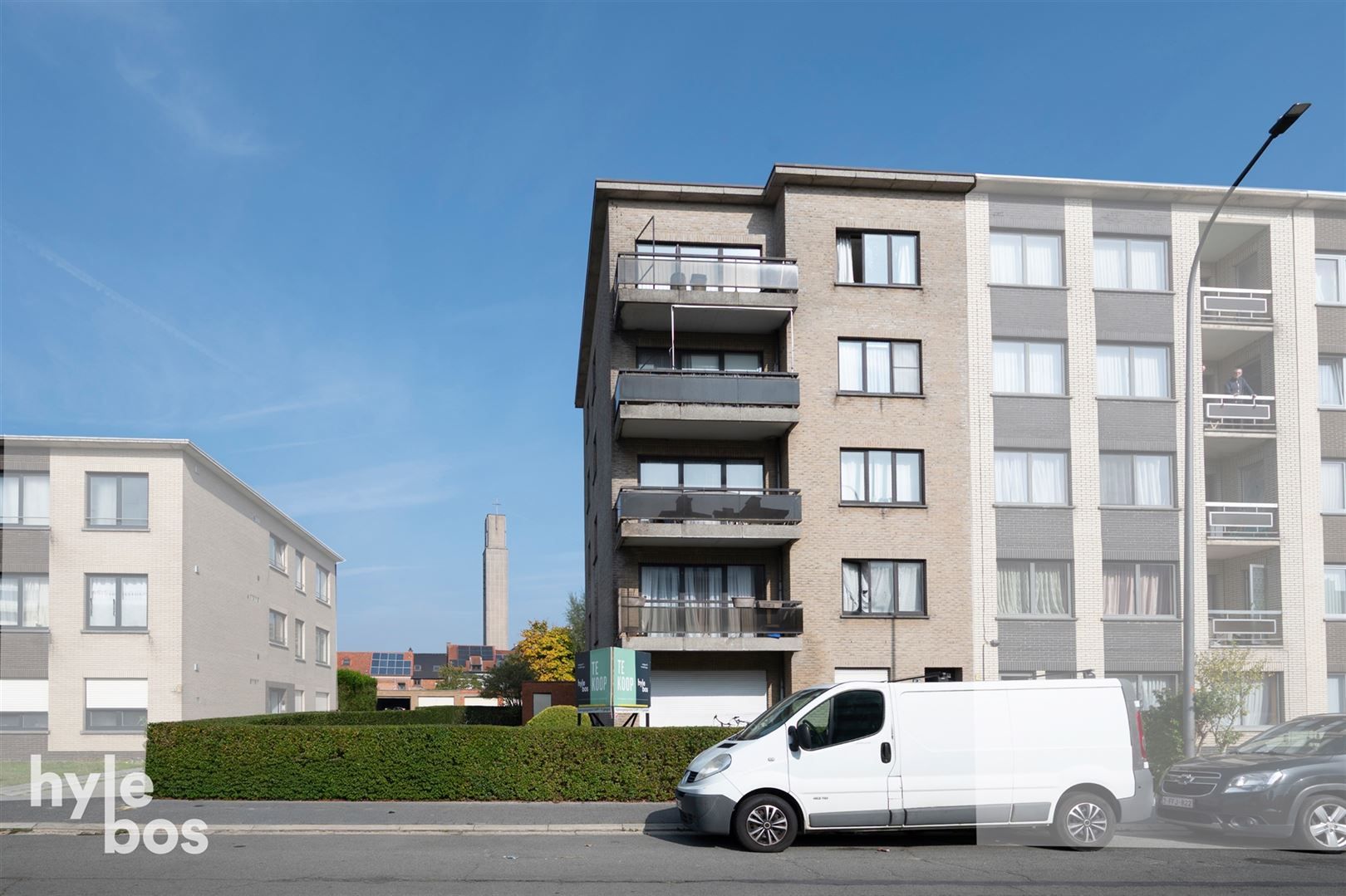 Opbrengsteigendom met 5 ruime appartementen en garages op topligging foto 29