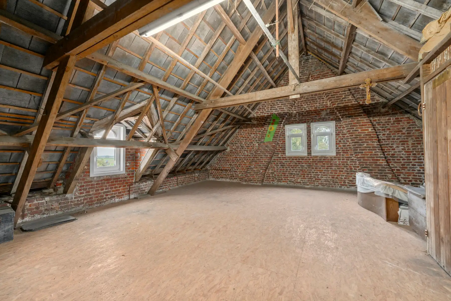 TE KOOP - halfopen bebouwing met 3 slaapkamers en EPC D foto 11