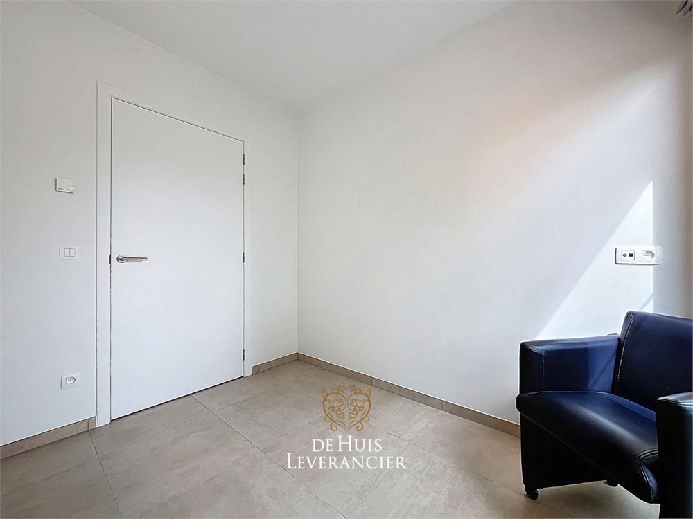 Discrete luxe & tijdloze elegantie : subliem nieuwbouwappartement met terras en gemeenschappelijk tuin te koop in Boechout foto 34