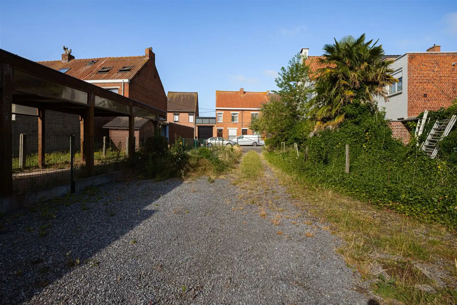 Te renoveren woning met 4 slpk, tuin en garage in Deinze. foto 23