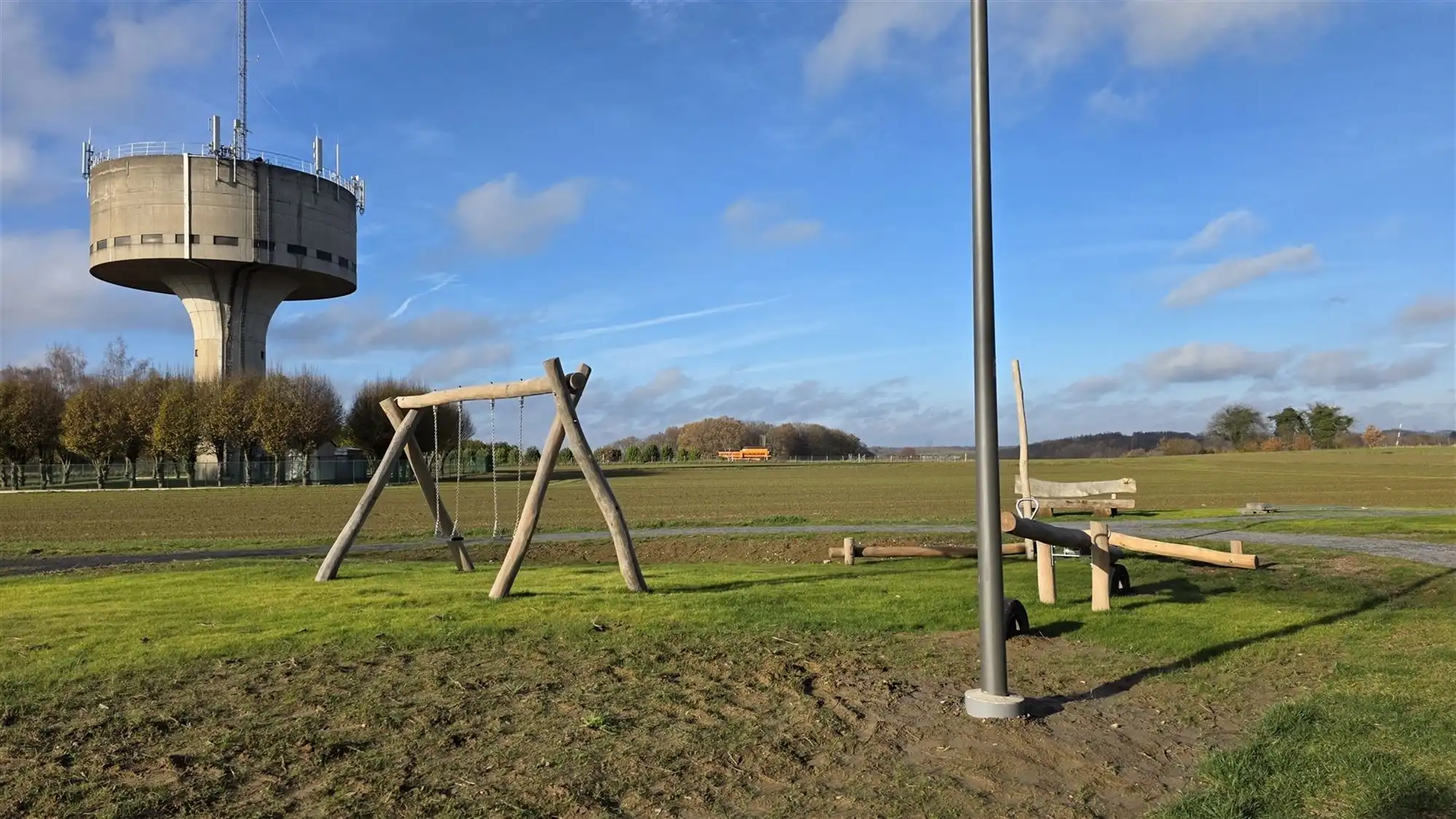 Appartement met terras en parking foto 16