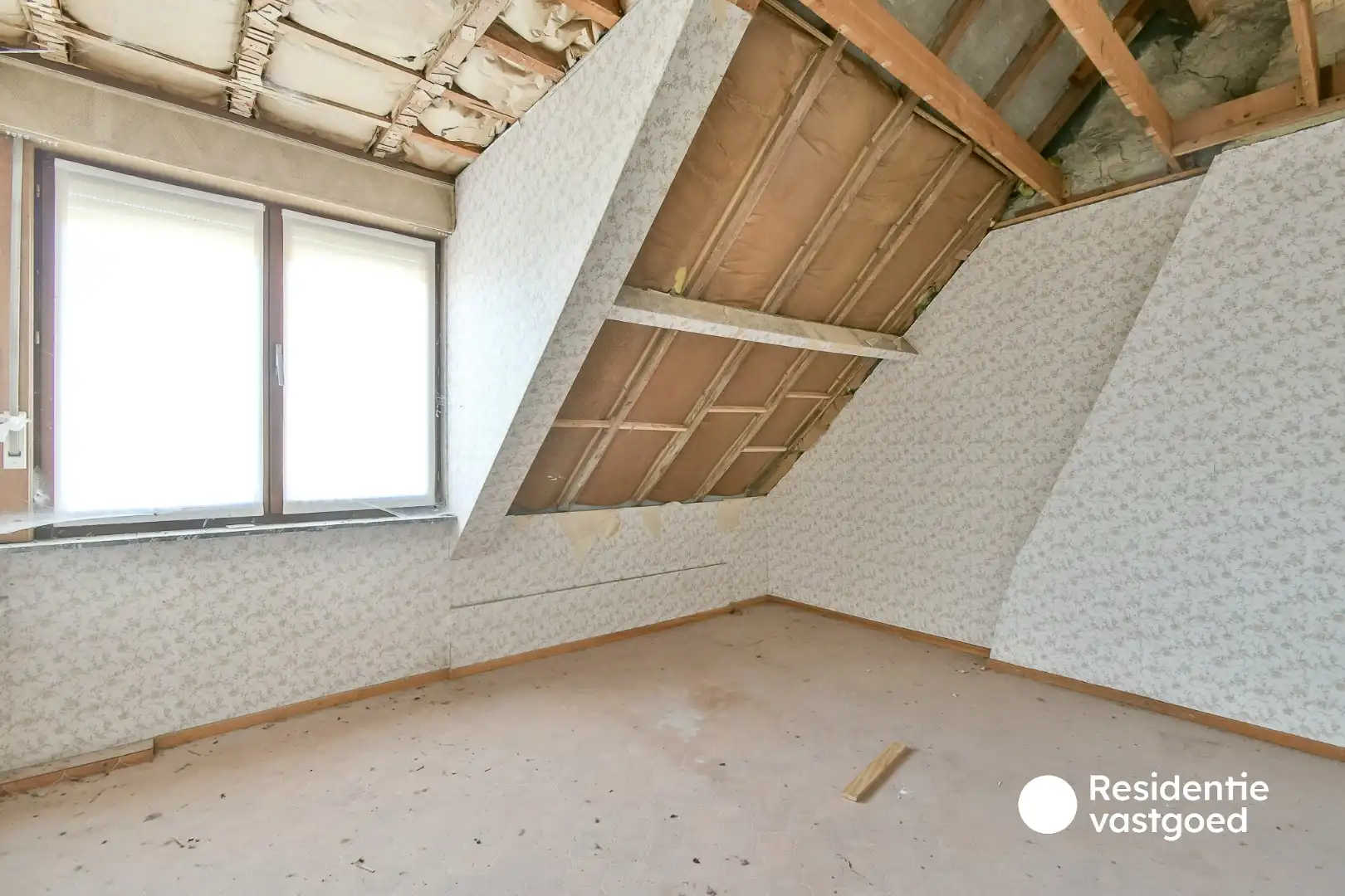 Landelijk gelegen woning in Kortemark! foto 13