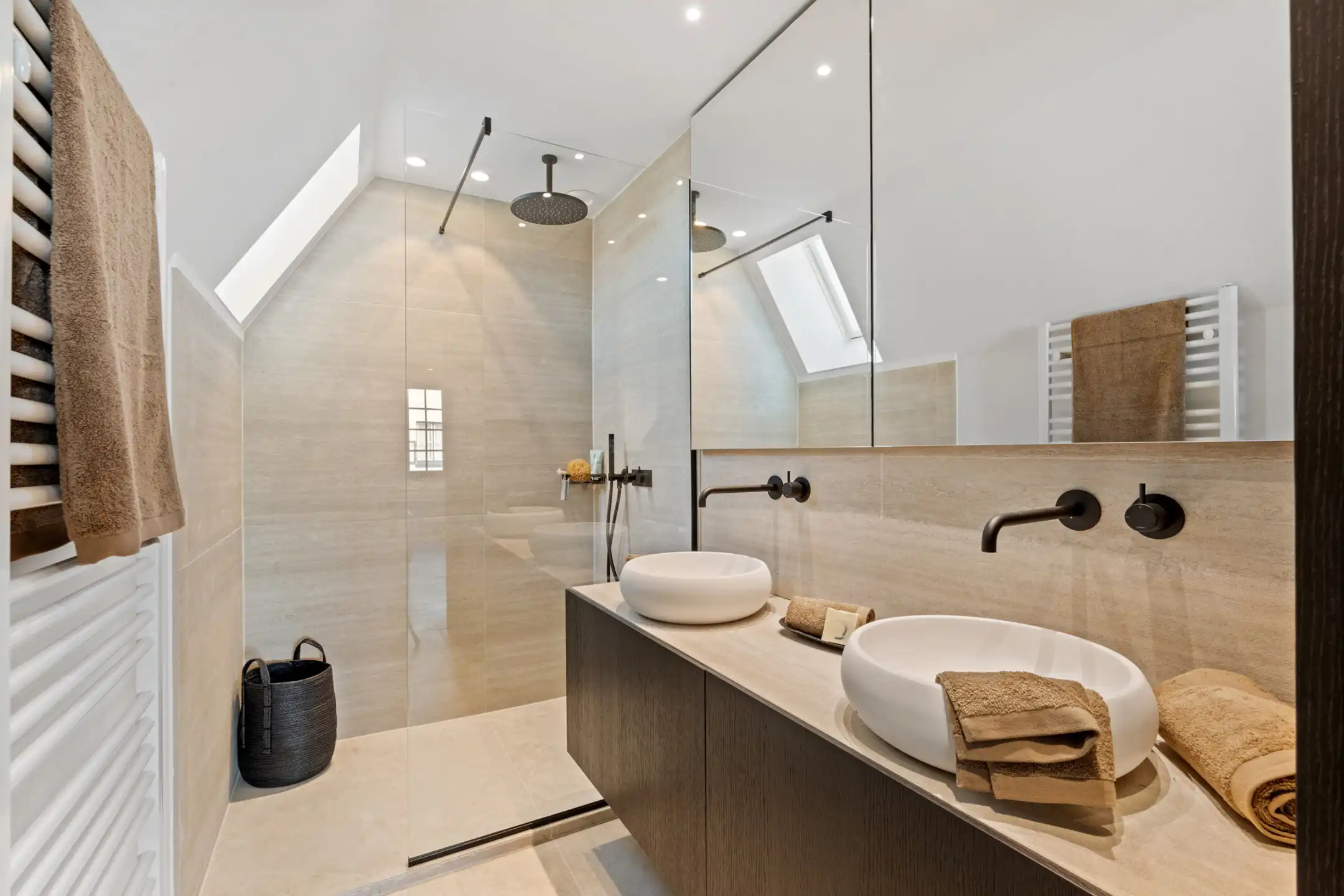 Buitengewoon, gerenoveerde villa op toplocatie in het zoute  foto 24