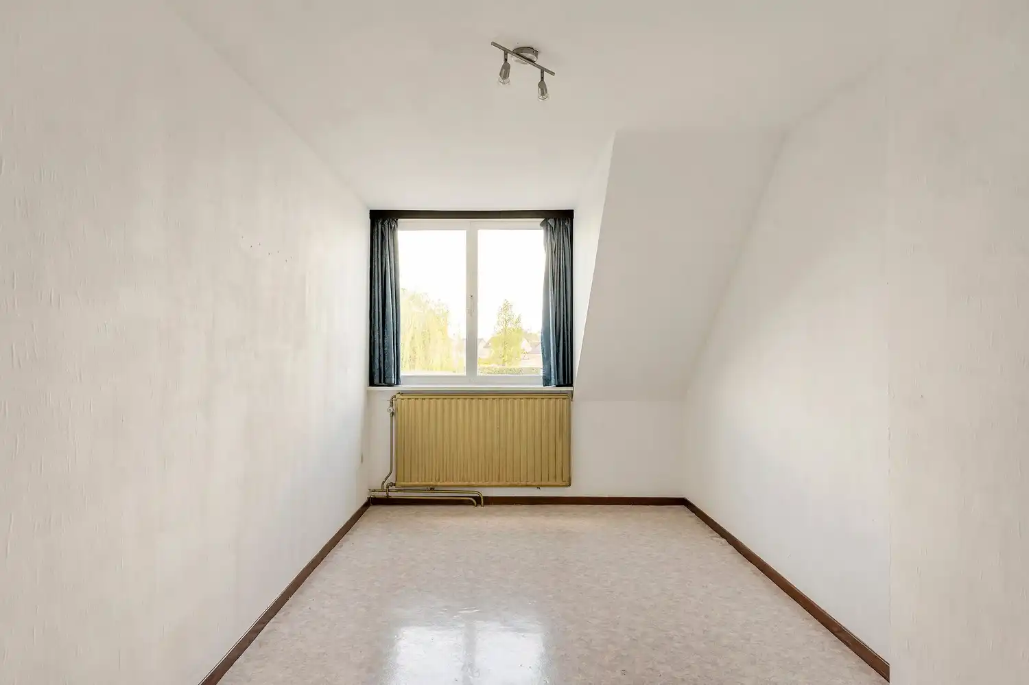 TE KOOP – Bel-étage woning op toplocatie in Berlaar. foto 25