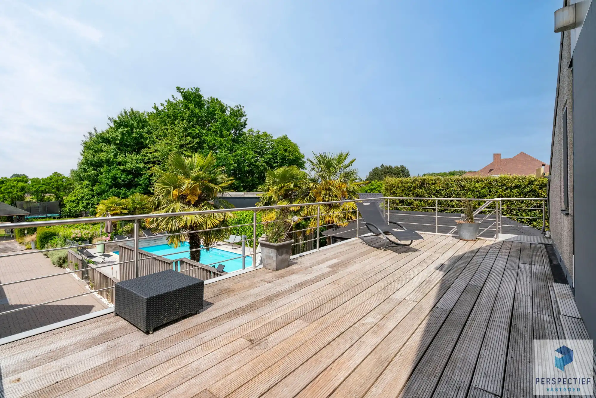 Handelspand met Winkelruimte, Magazijn en Woonst op 1.682 m² foto 7