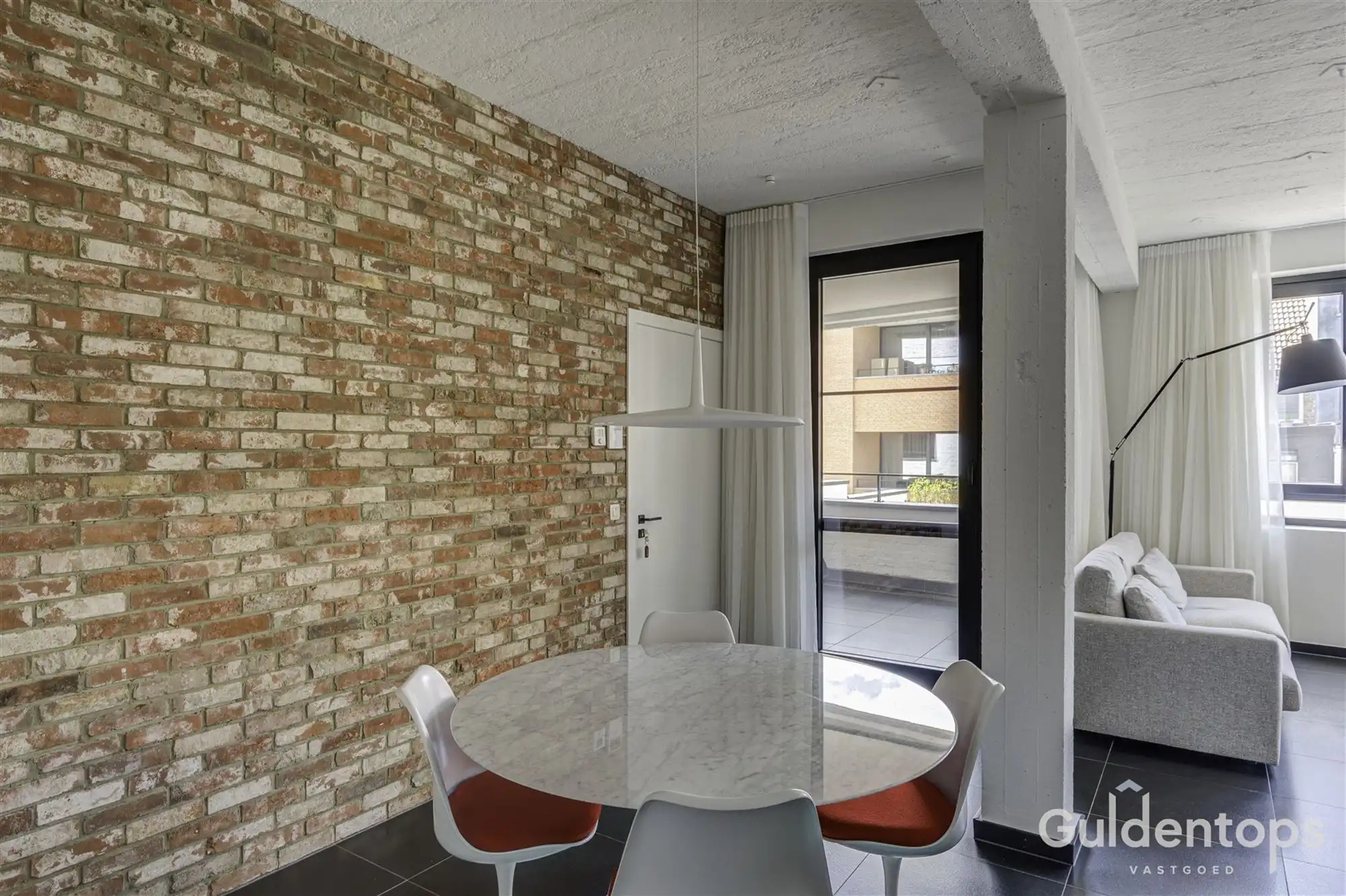 Knap energiezuinig appartement met veel charme foto 23