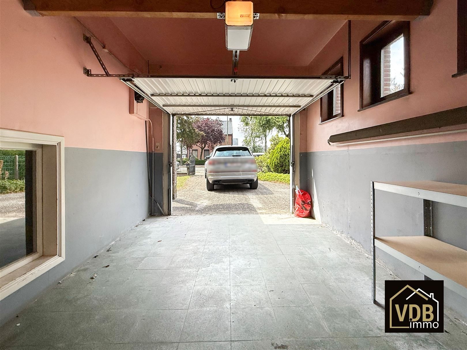  WONING MET 3 SLAAPKAMERS EN MEERDERE GARAGES foto 28