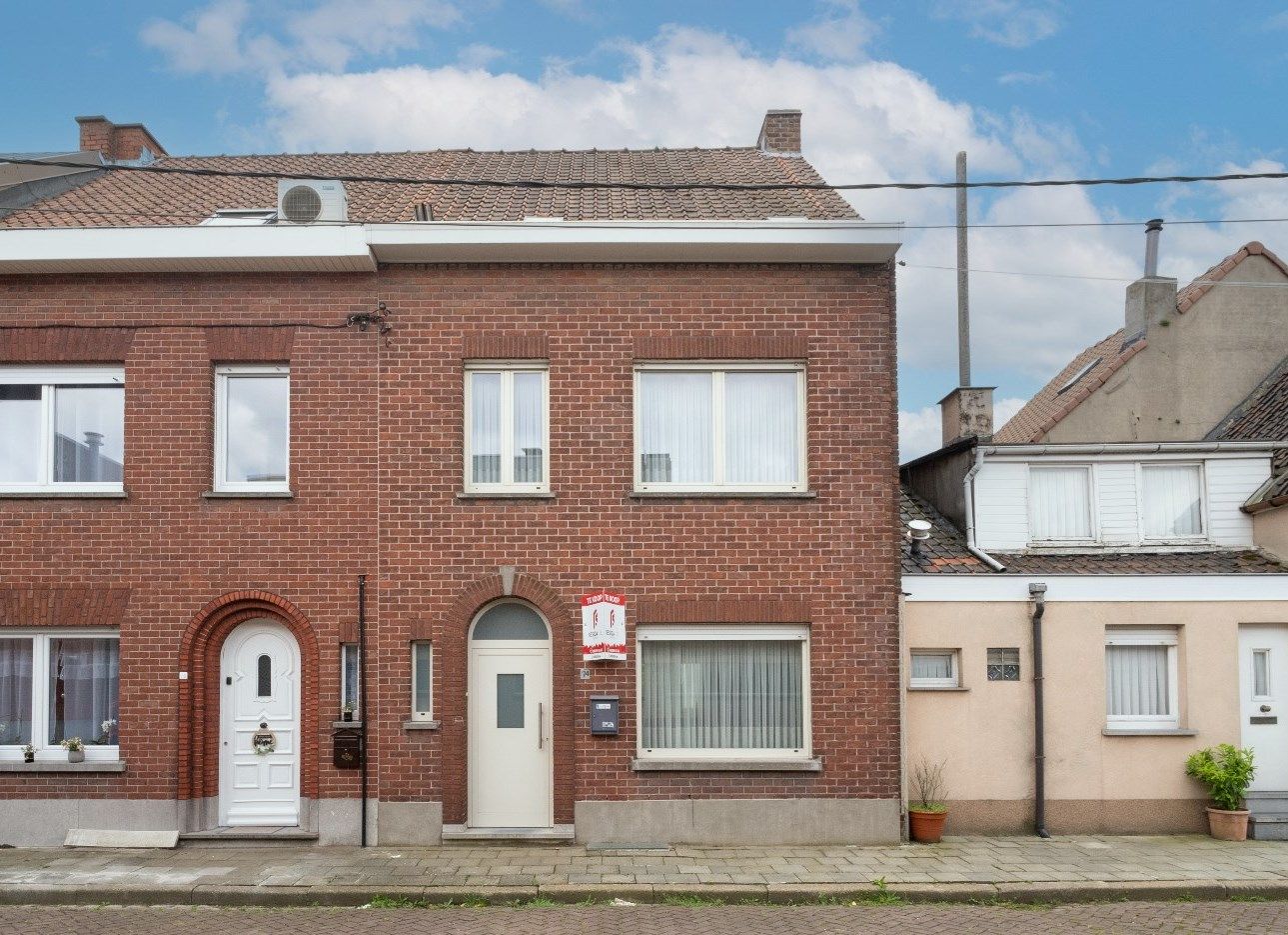 Woning met mogelijkheid 4 slaapkamers op rustige ligging foto 2