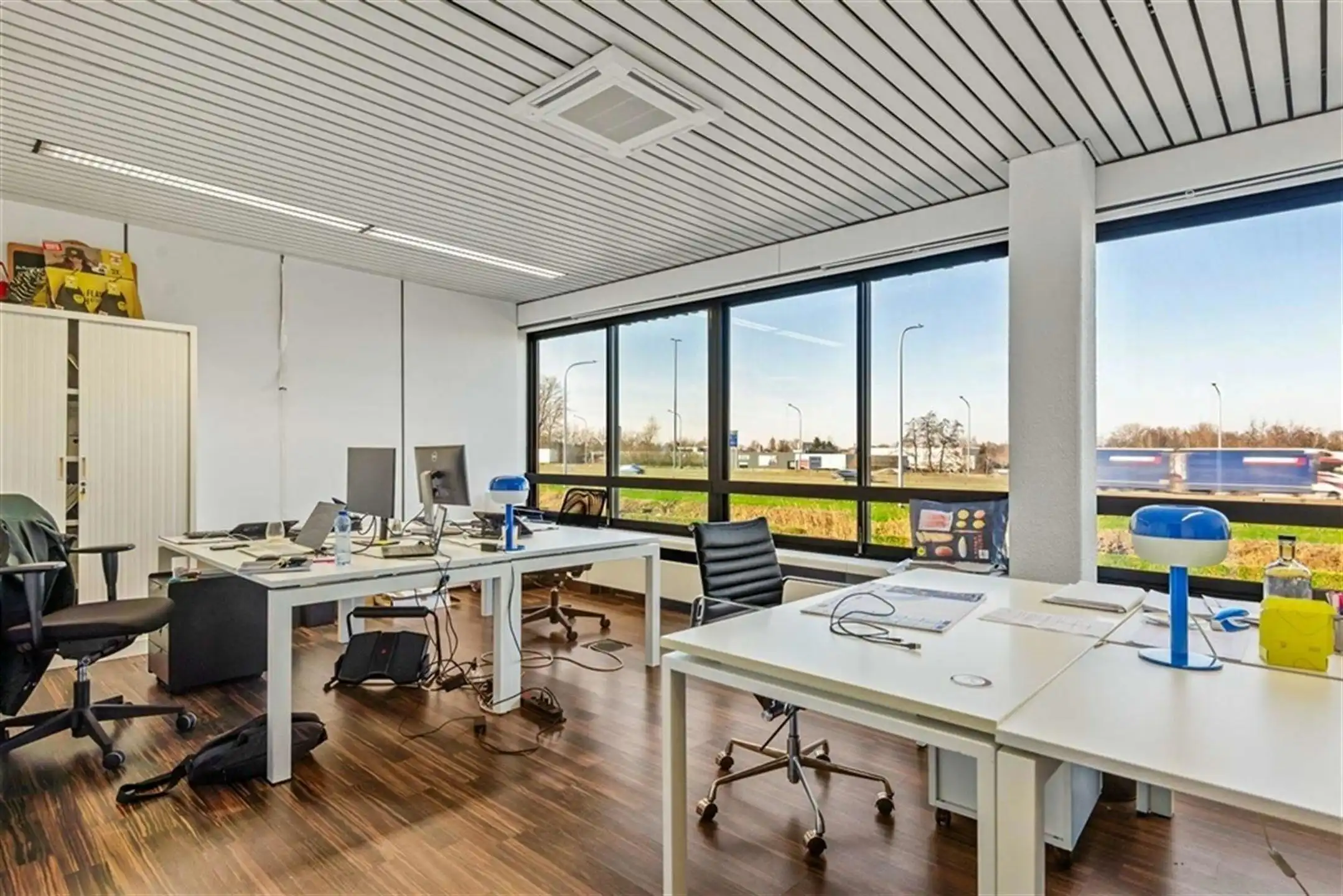 Logistiek magazijn langs E17 tot +/- 3.000m² met loskades foto 10