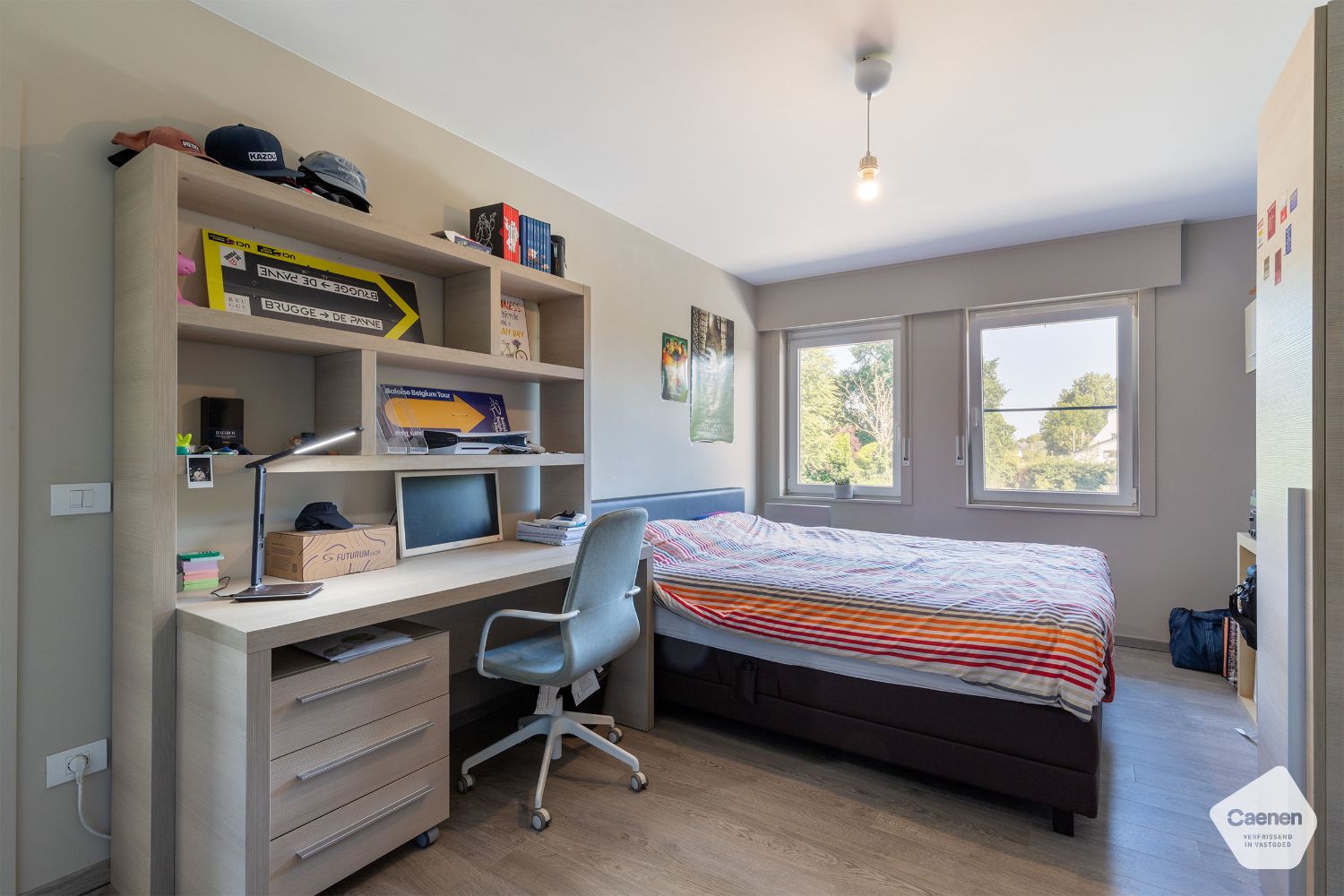 STIJLVOLLE HALF-OPEN WONING MET 5 SLAAPKAMERS en EEN PRACHTIGE TUIN OP EEN PERCEEL VAN 918 m² foto 12