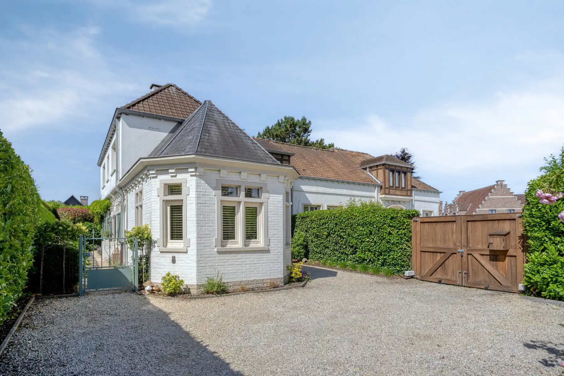 charmante halfopen woning met 3 slaapkamers foto 3