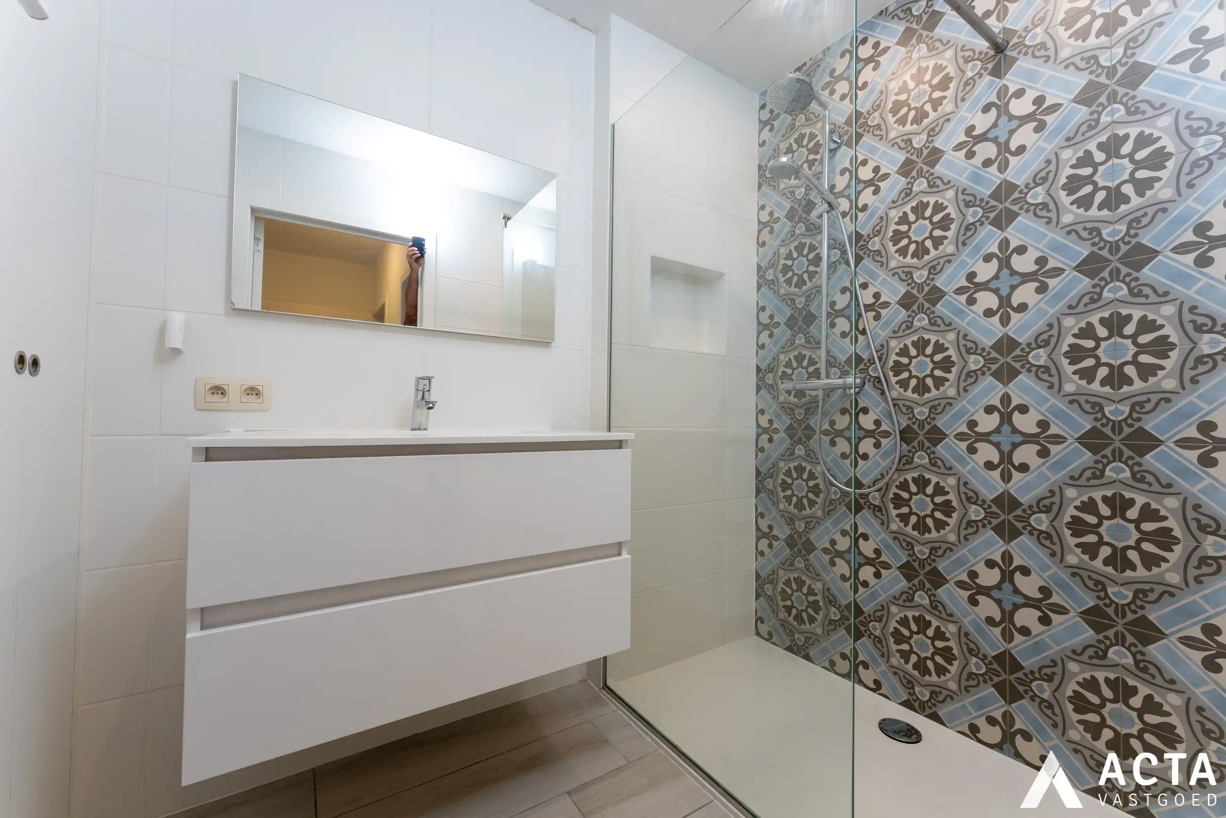 Instapklaar appartement met twee slaapkamers en parkzicht. foto 12
