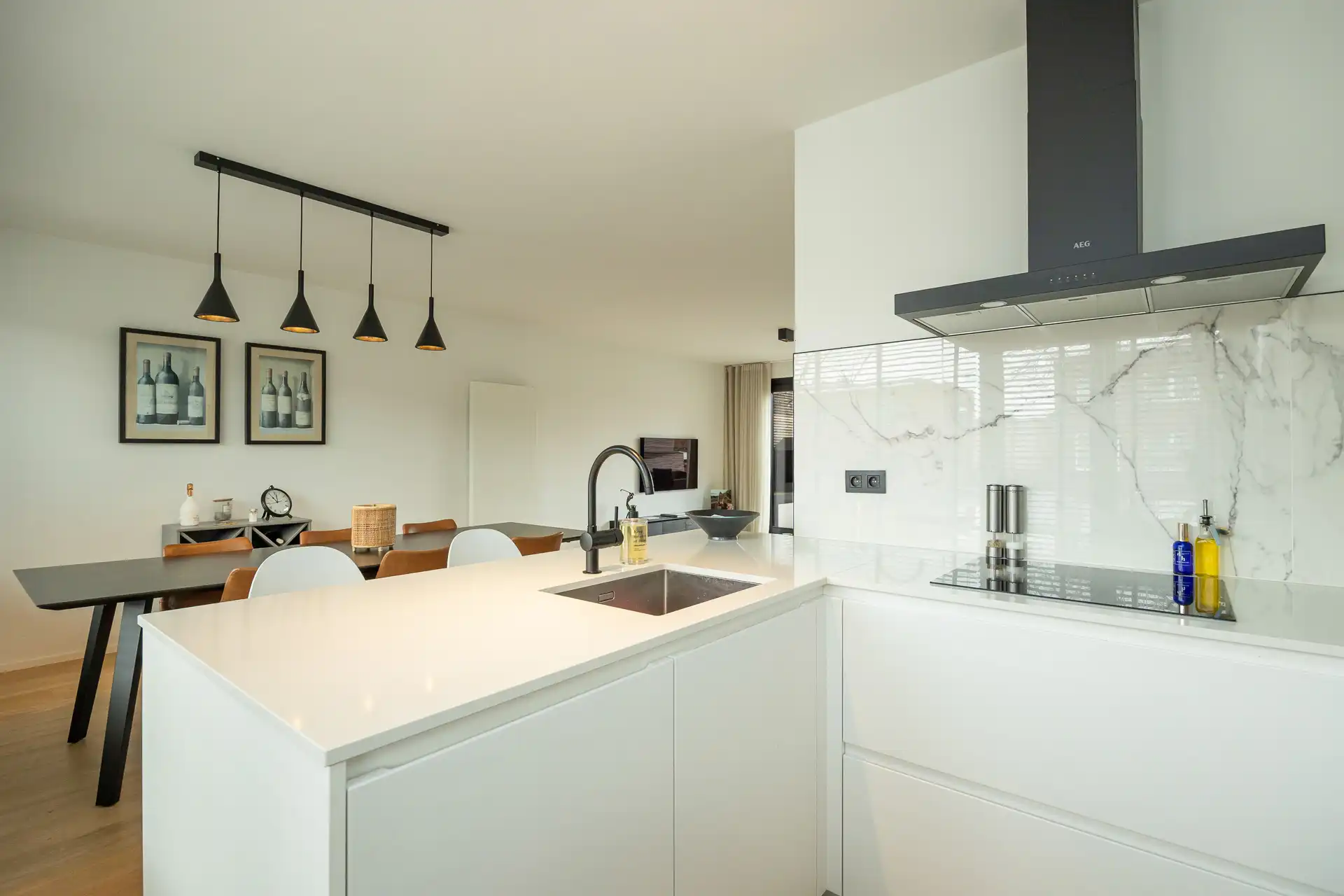 Prachtig gerenoveerde duplex met 3 slpks en giga terras foto 7