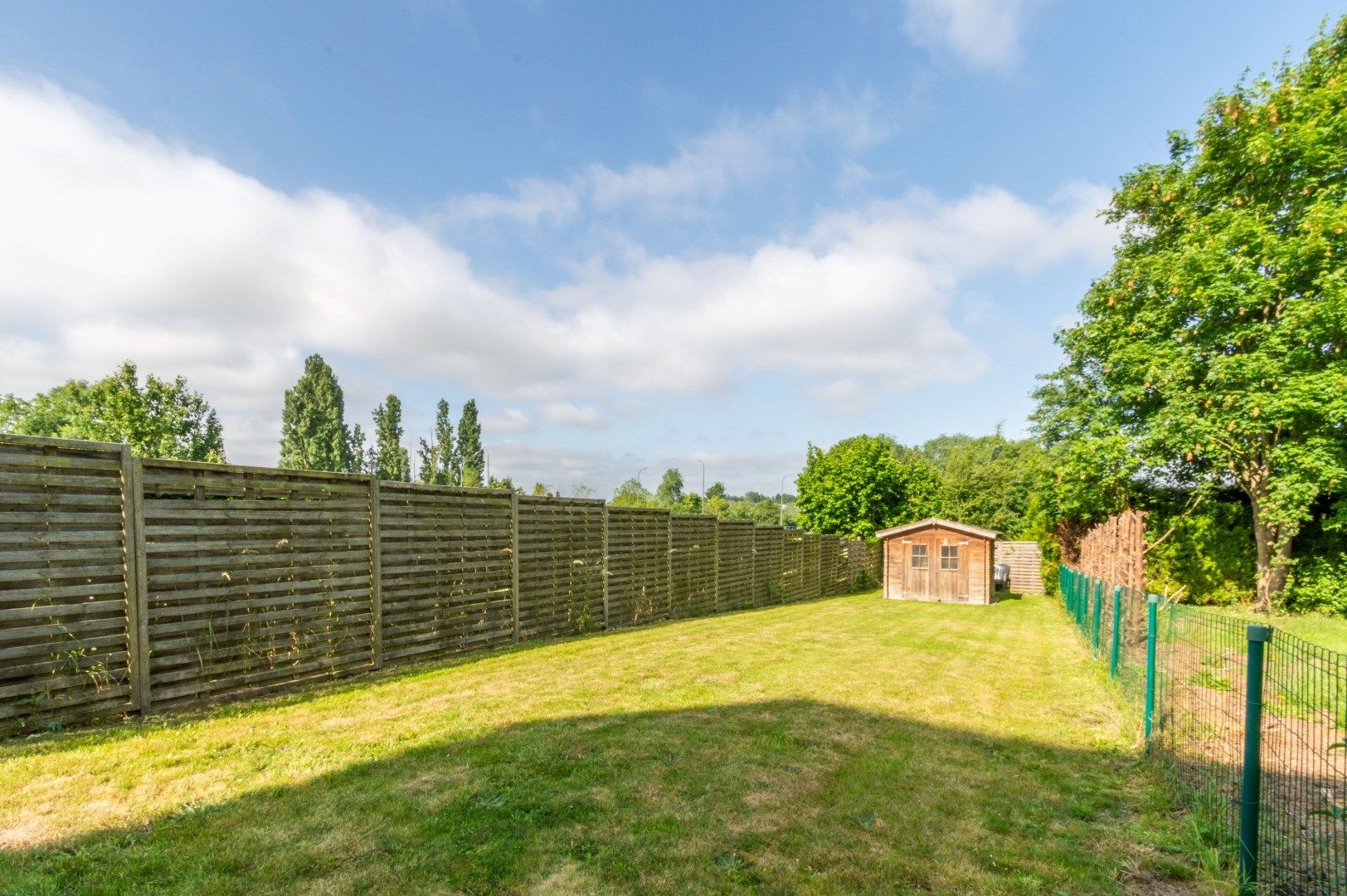 INSTAPKLARE WONING MET 3SLP + BUREAU & GARAGE ! foto 24