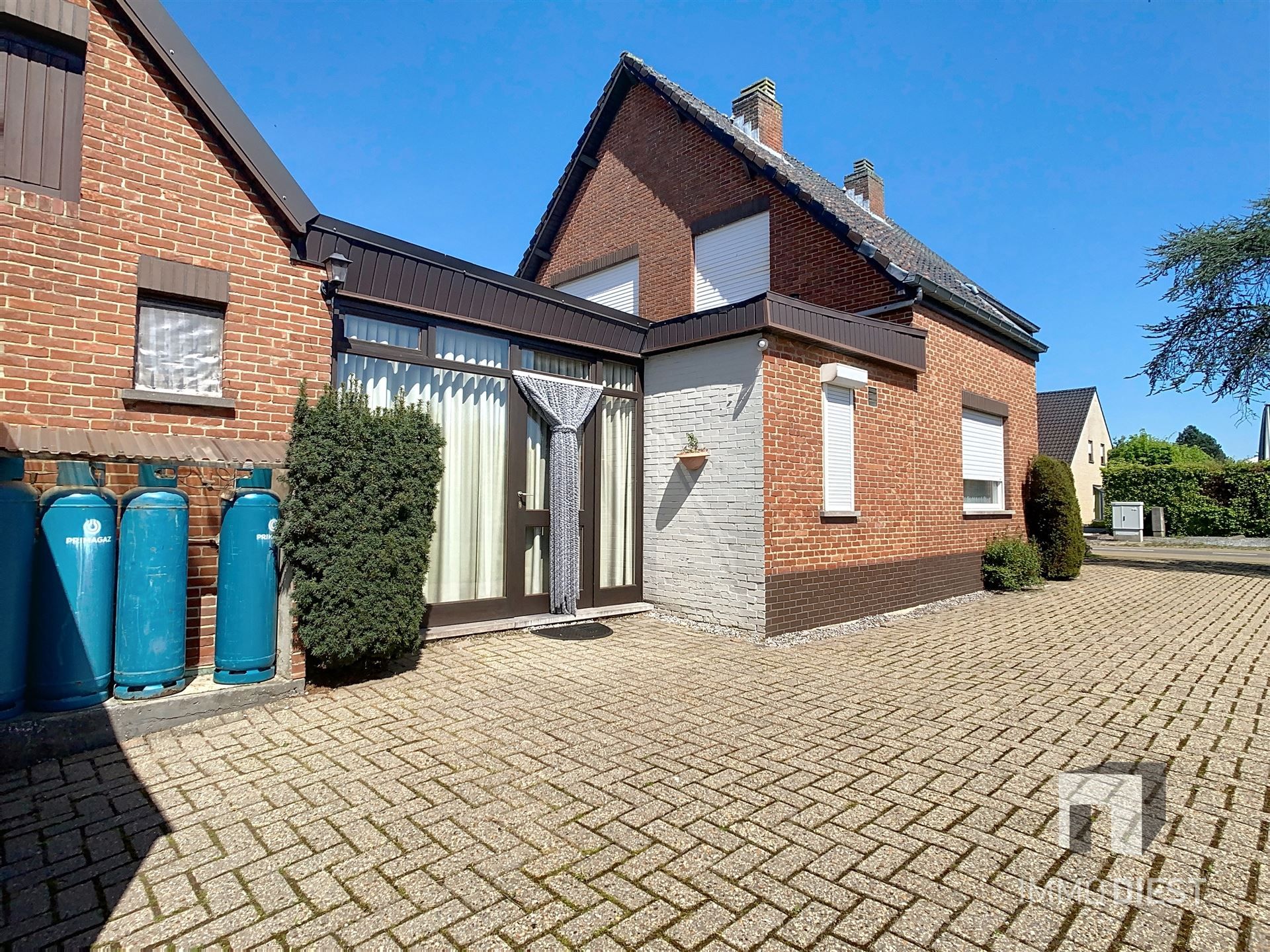 Te renoveren woning met bijgebouw op 5a 29ca. foto 35