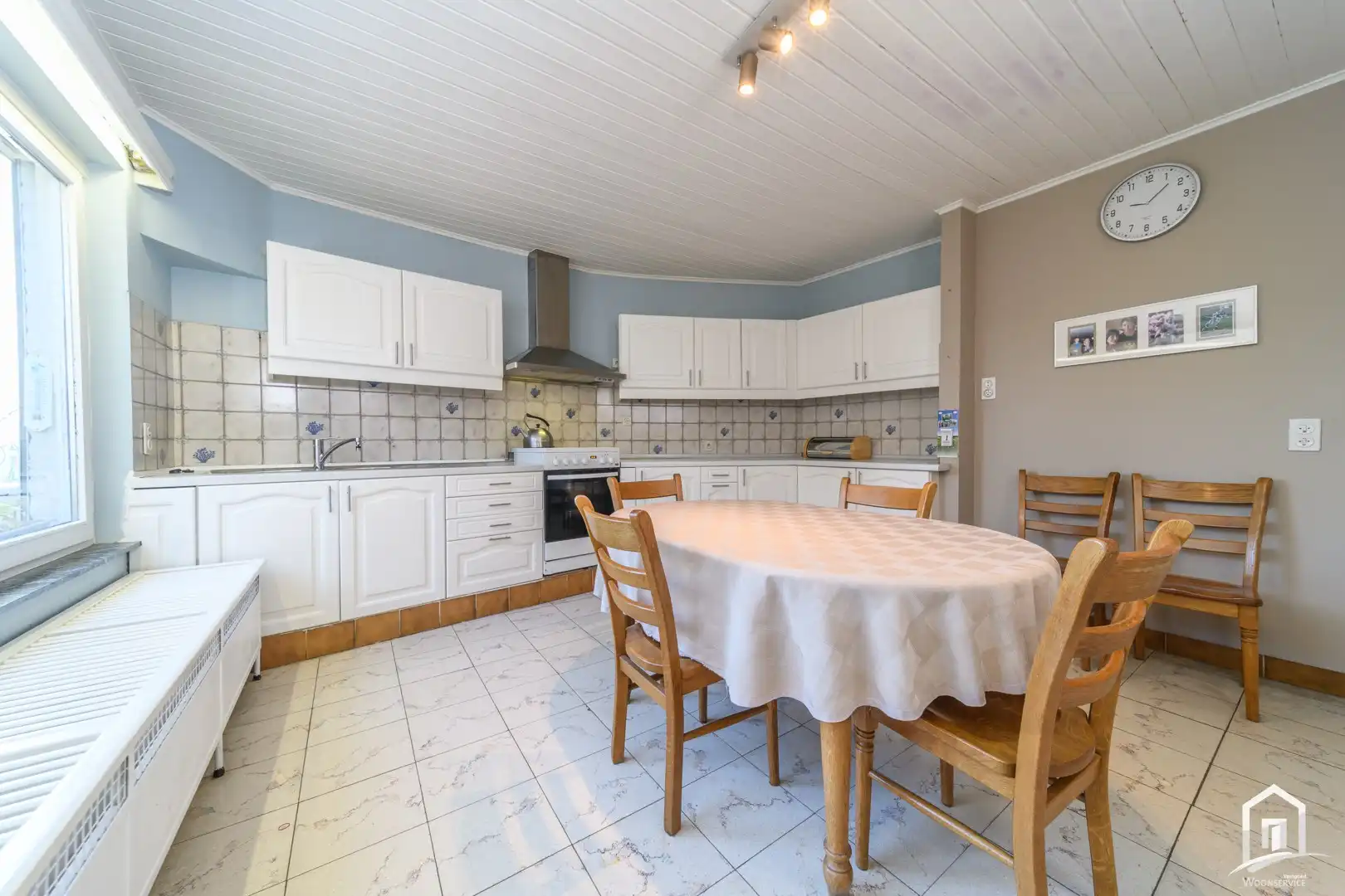 Multifunctionele woning met ruime garage foto 11