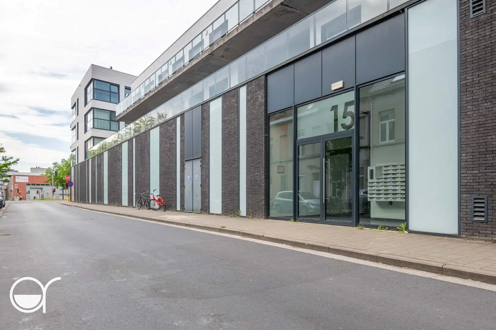 Studentenkamer met eigen douche en kitchenette in "Blaisantpark" foto 13