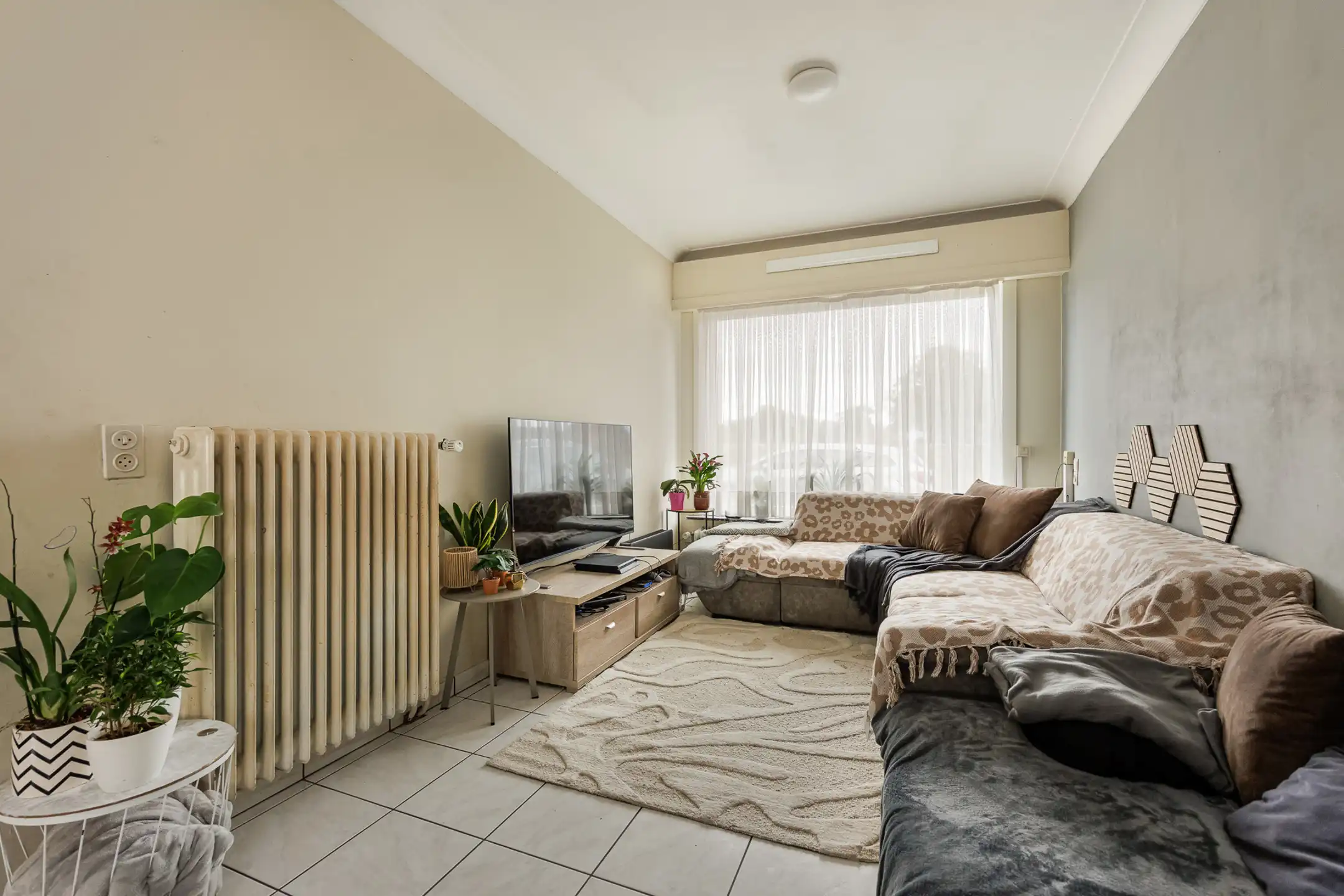 Op te frissen woning met 3slpk op gunstige locatie te Beerse foto 3