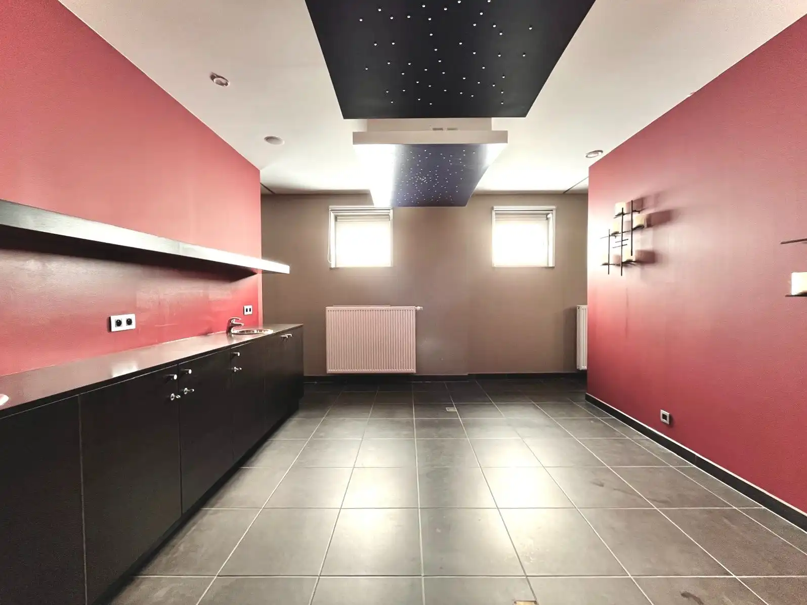 COMMERCIEEL GEBOUW - 214 M² BRUIKBARE RUIMTE foto 11