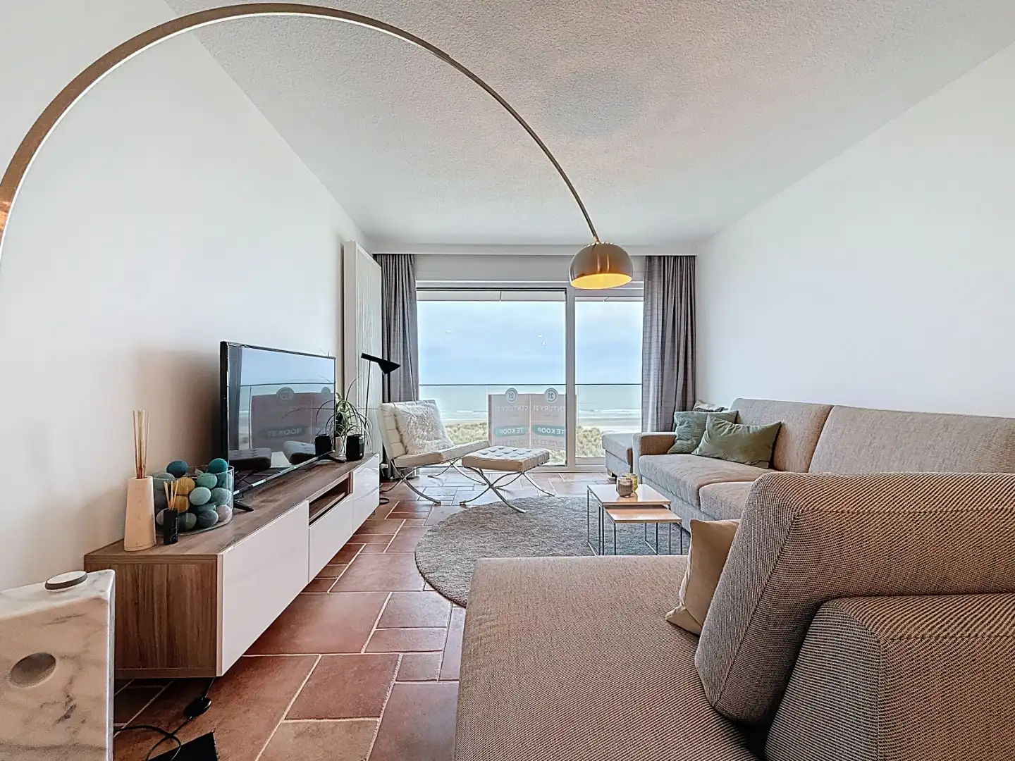 Instapklare studio met frontaal zeezicht te Nieuwpoort foto 2