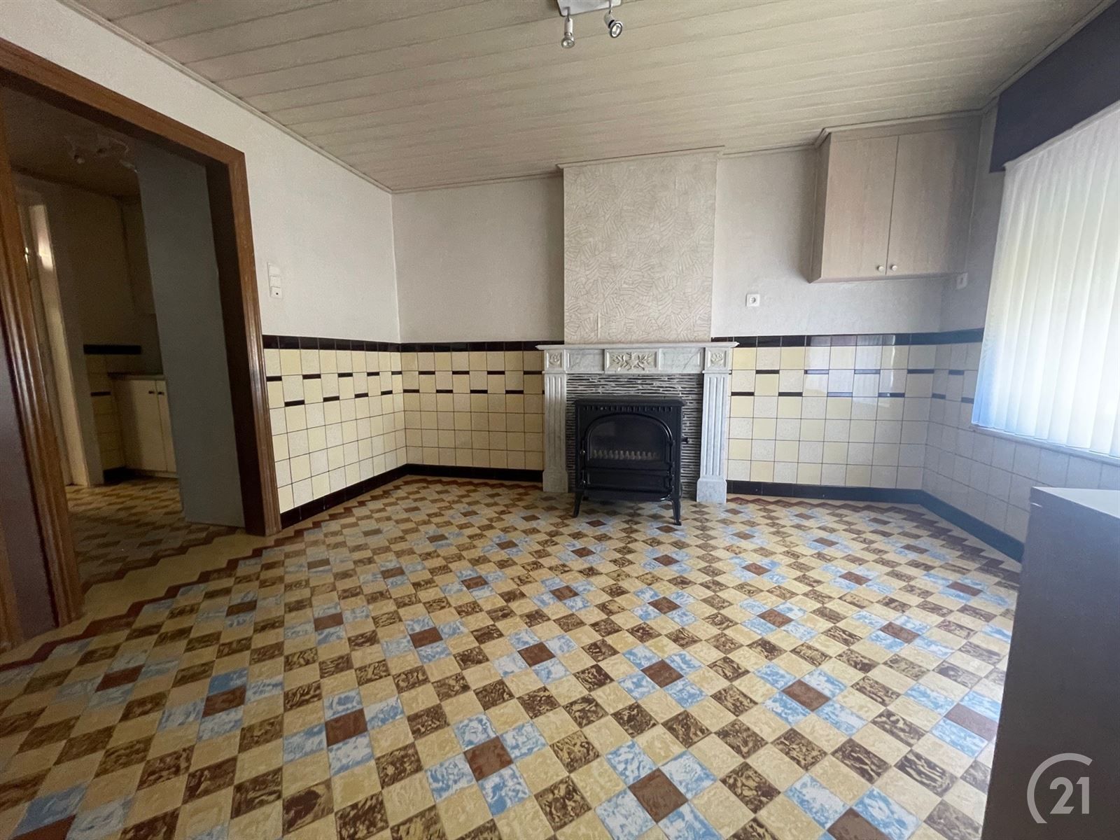Op te frissen gezinswoning met tuin, garage en schuur op 15 are86 foto 5
