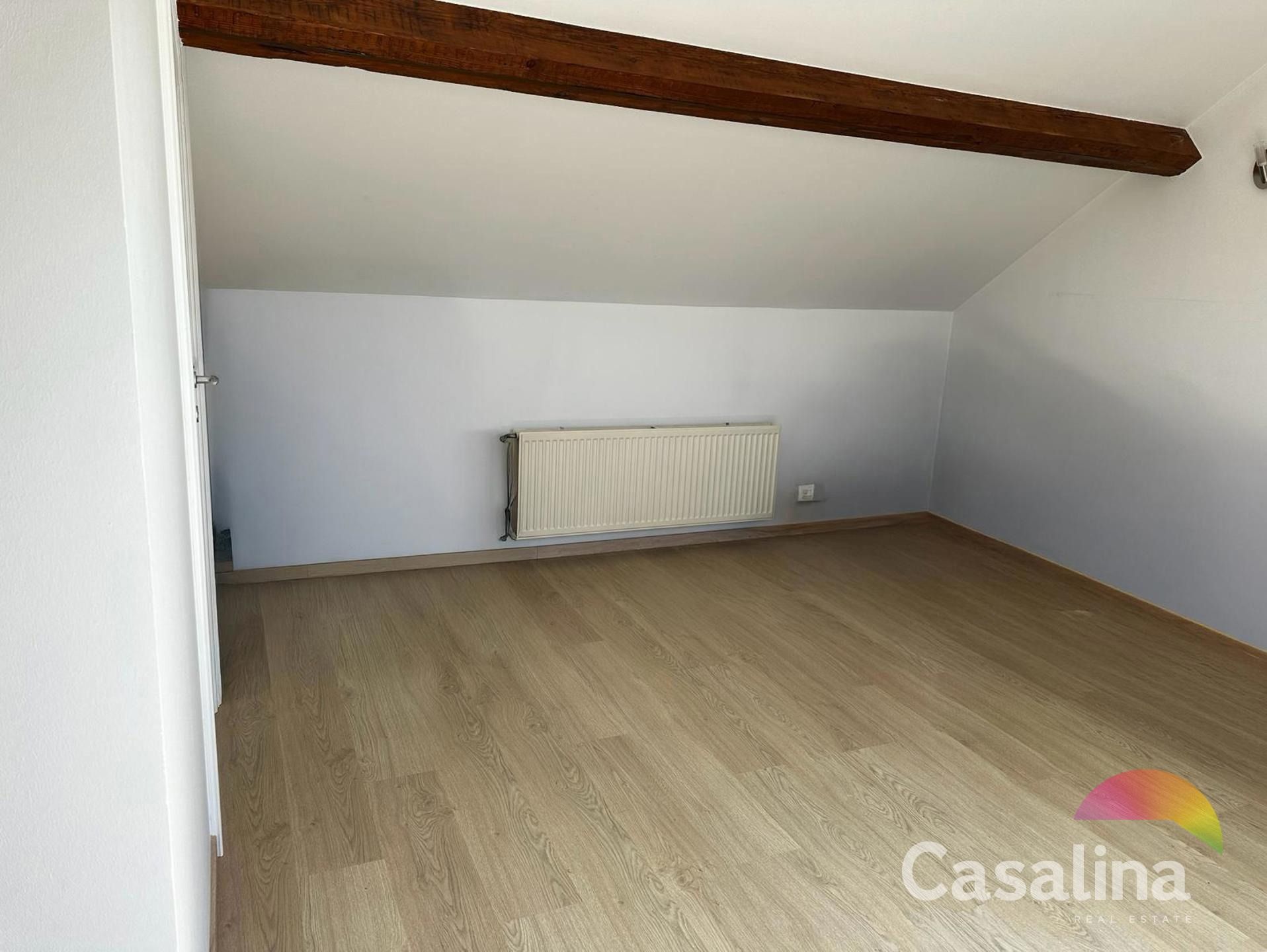 Huis met 3 slaapkamers en tuin foto 18