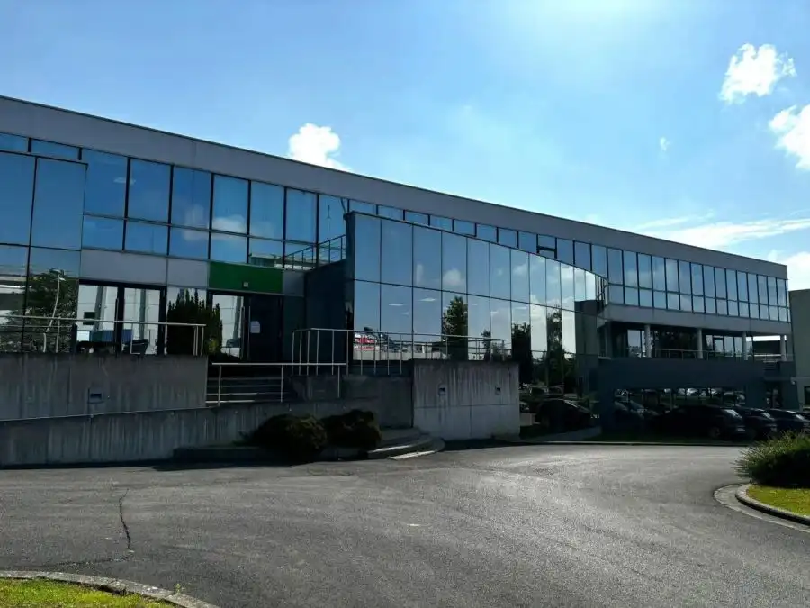 Avenue Robert Schuman 10, 1400 Nivelles foto {{pictureIndex}}