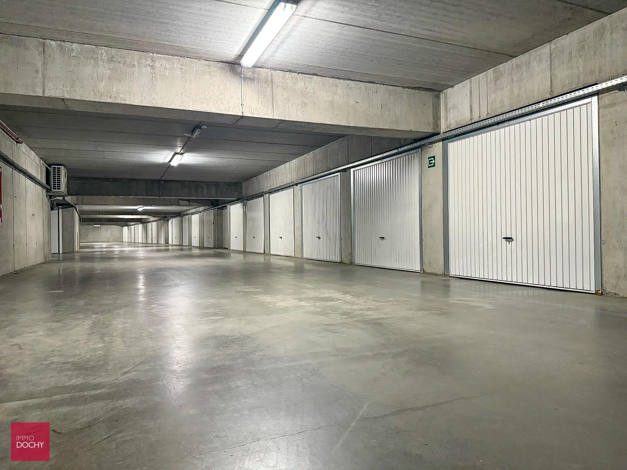 Volledig opgeschilderd ruim appartement op mooie ligging | Potegemstraat foto 13