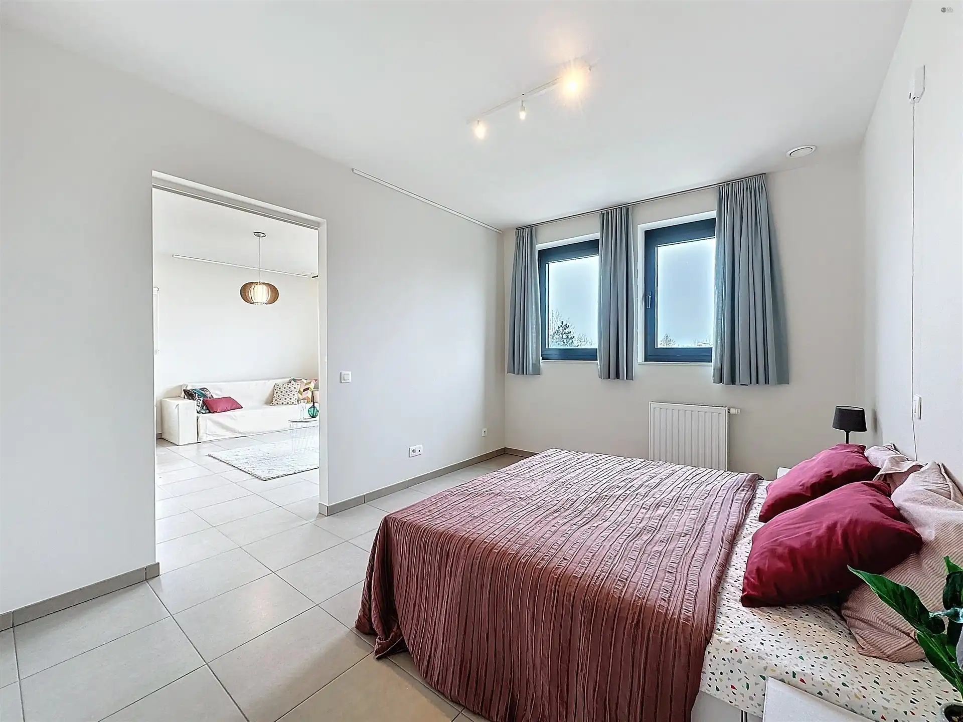 Moderne assistentiewoning met ondergrondse autostaanplaats foto 5