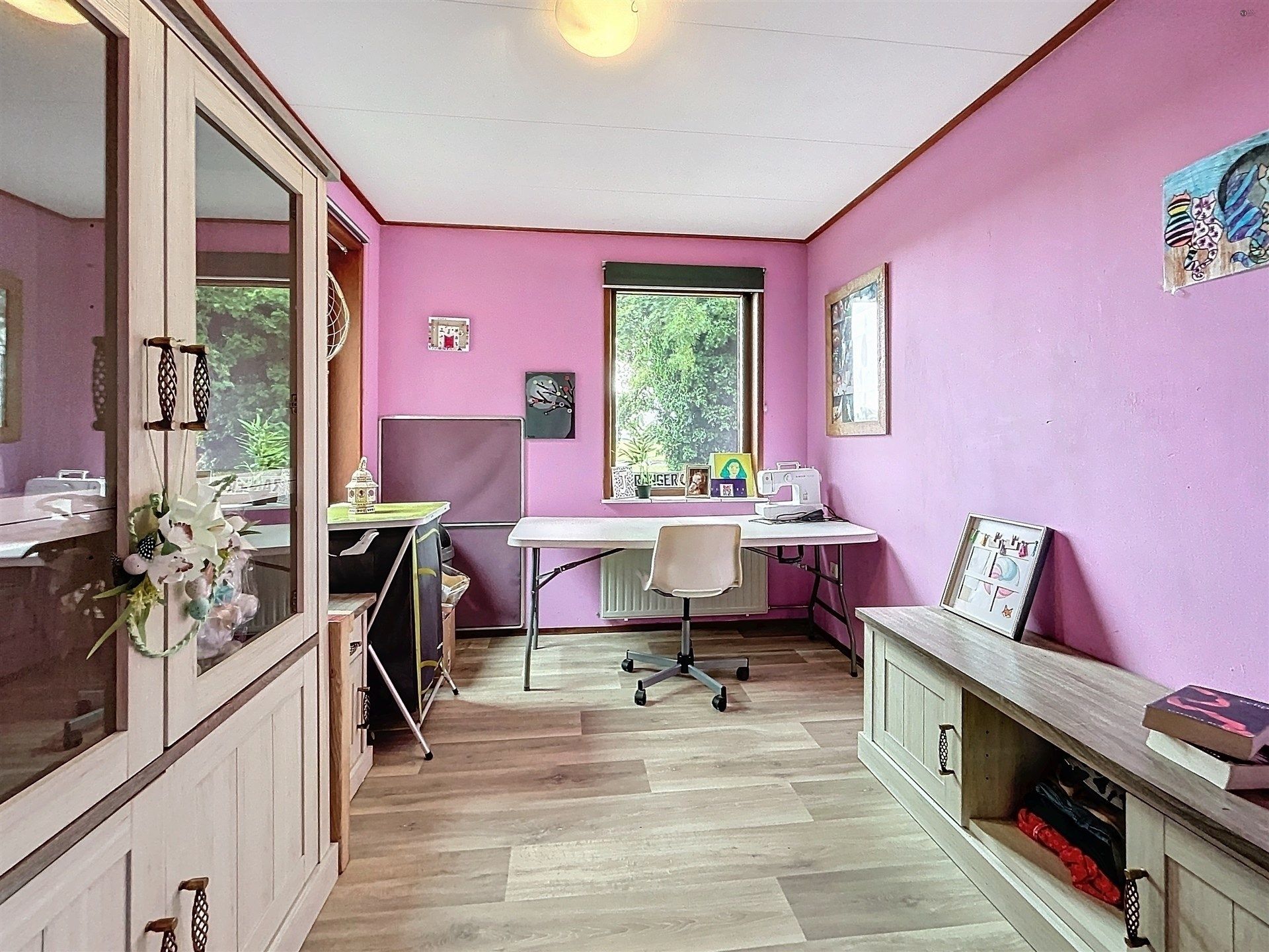 PRACHTIG GELEGEN HOEVE met bijgebouw, paardenstallen, binnenpiste en weiden op 18.385m² foto 20