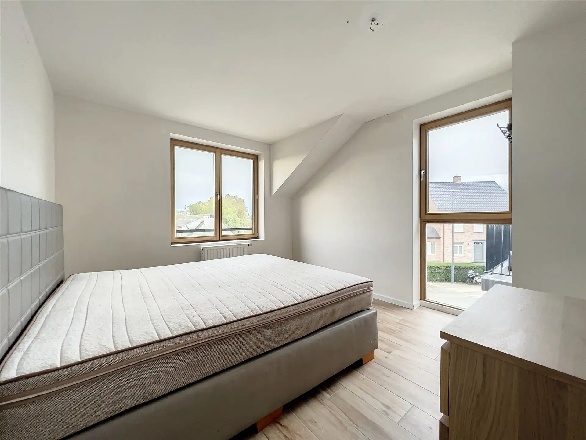 Modern instapklaar appartement met 2 slpk in Wetteren foto 3
