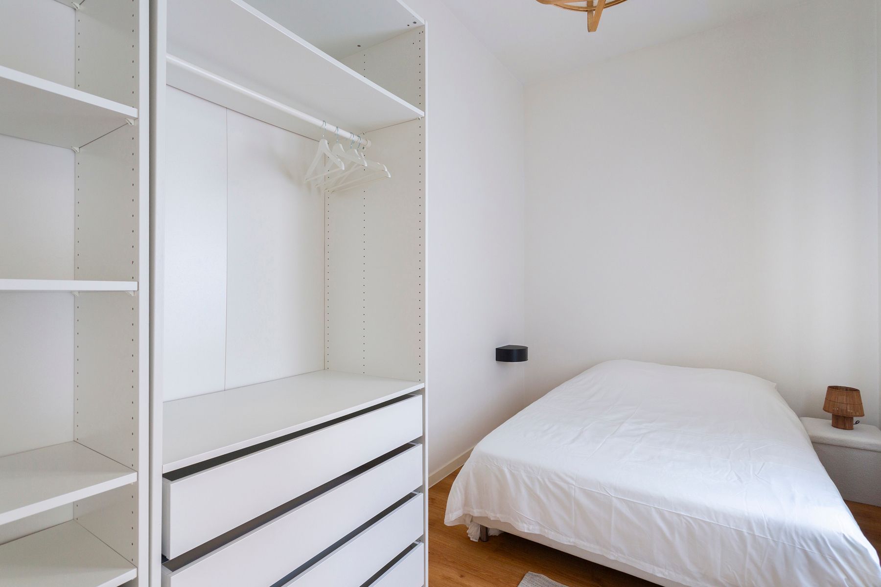 Bemeubeld 1slpk appartement met terras op het bruisende Zuid foto 5