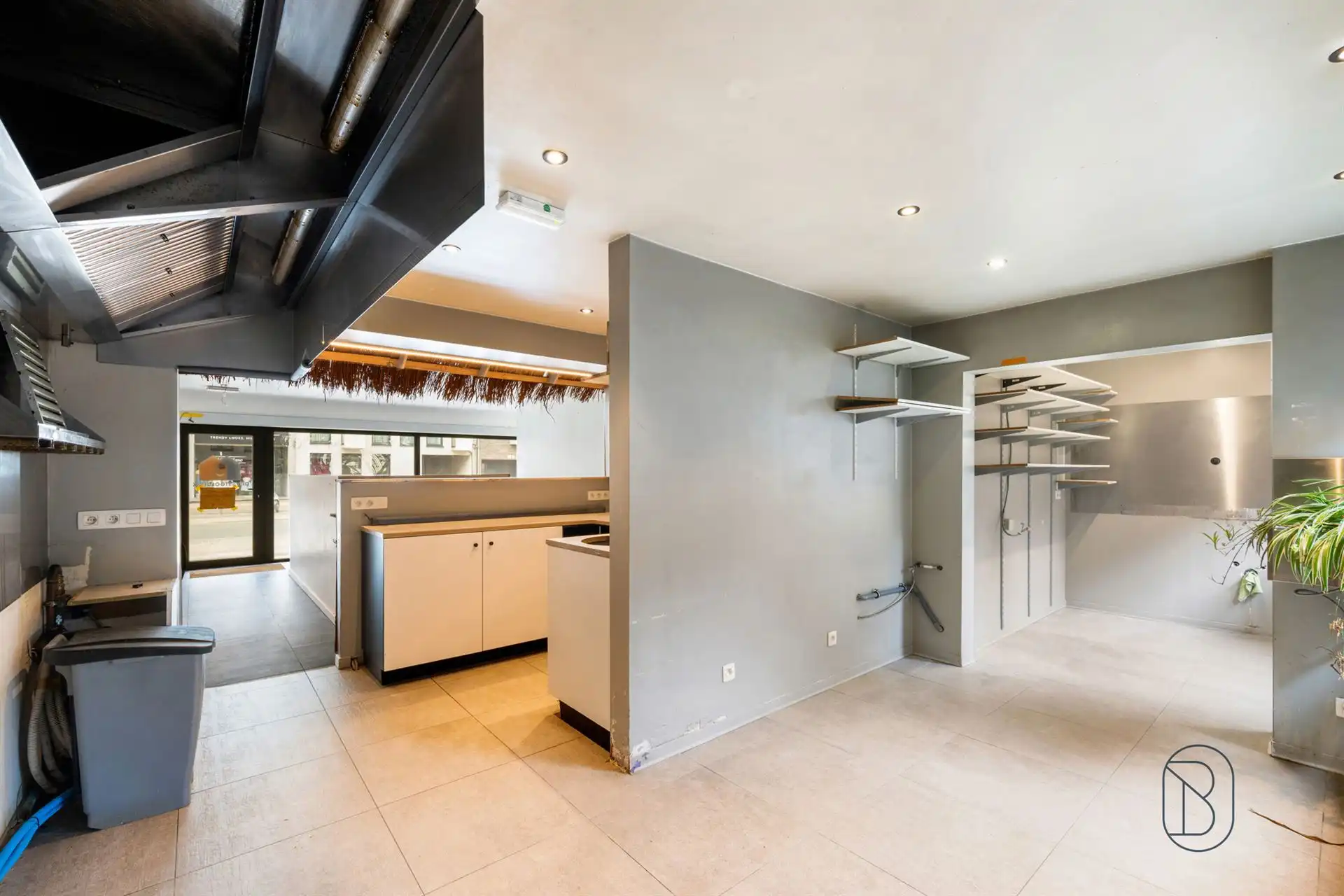Commercieel handelspand op toplocatie in Deinze foto 7
