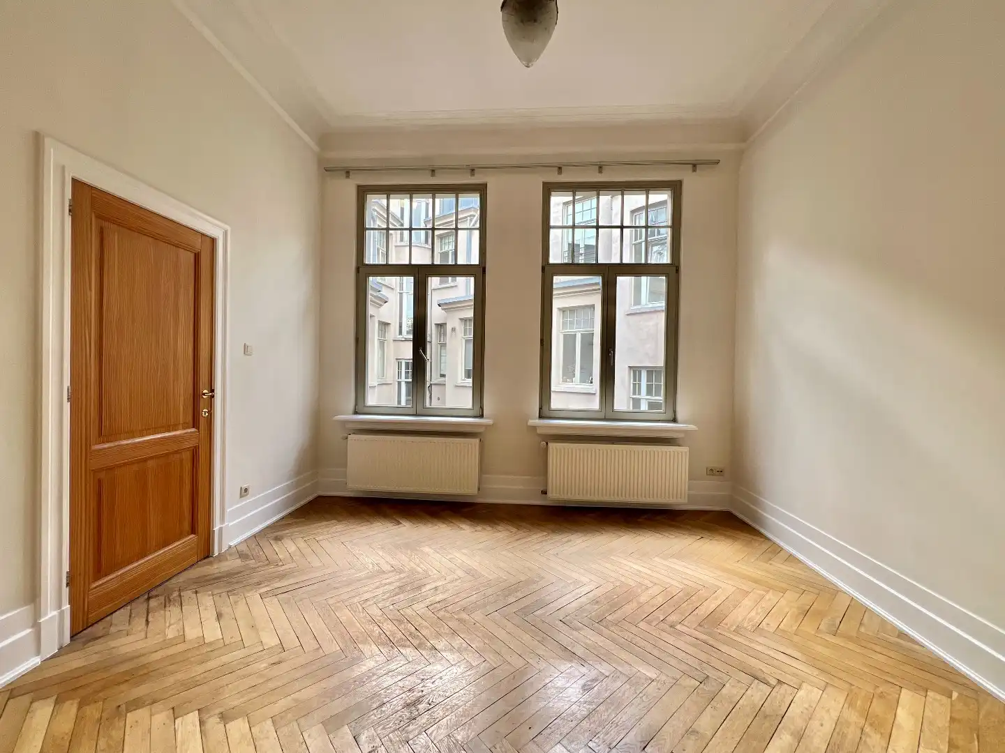 Uniek penthouse met 4 slaapkamers en ruim privéterras in Zurenborg foto 26