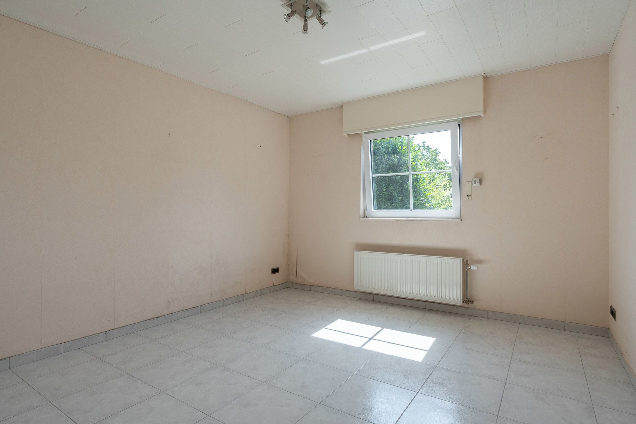 Ruime woning met 4 slpks op mooi zuidperceel van 1.041 m²  foto 16