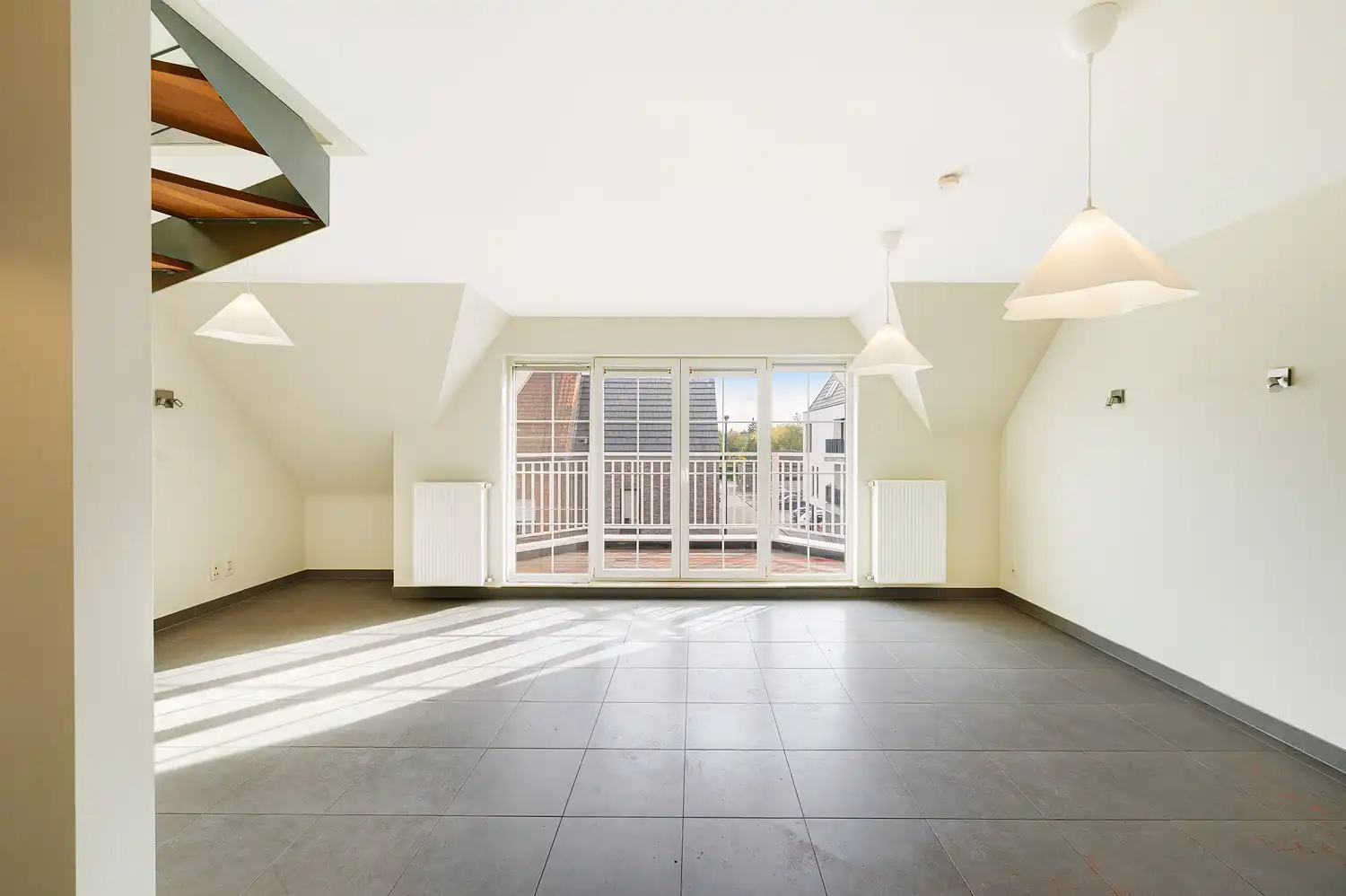 Groot woonappartement (109m²) met terrassen in villa residentie foto 2