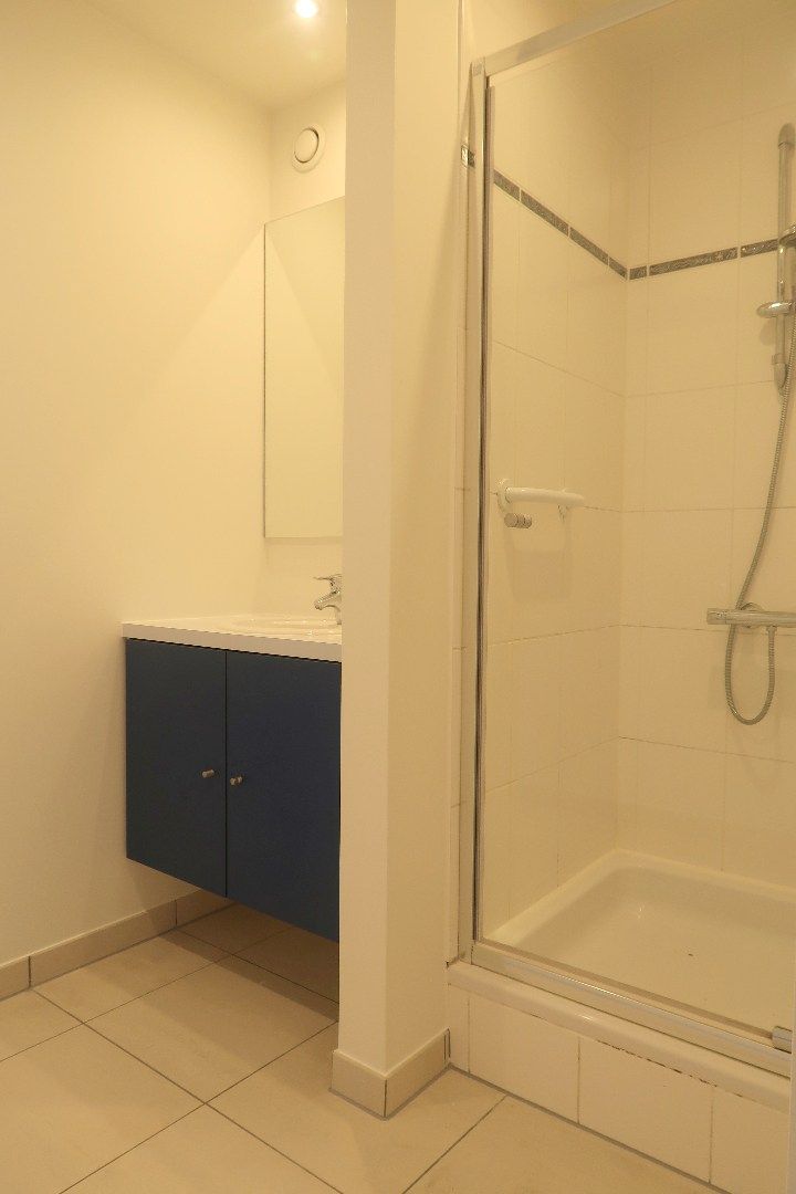 Ruim instapklaar appartement met 2 slaapkamers en 3 terrassen nabij het centrum van Roeselare foto 12