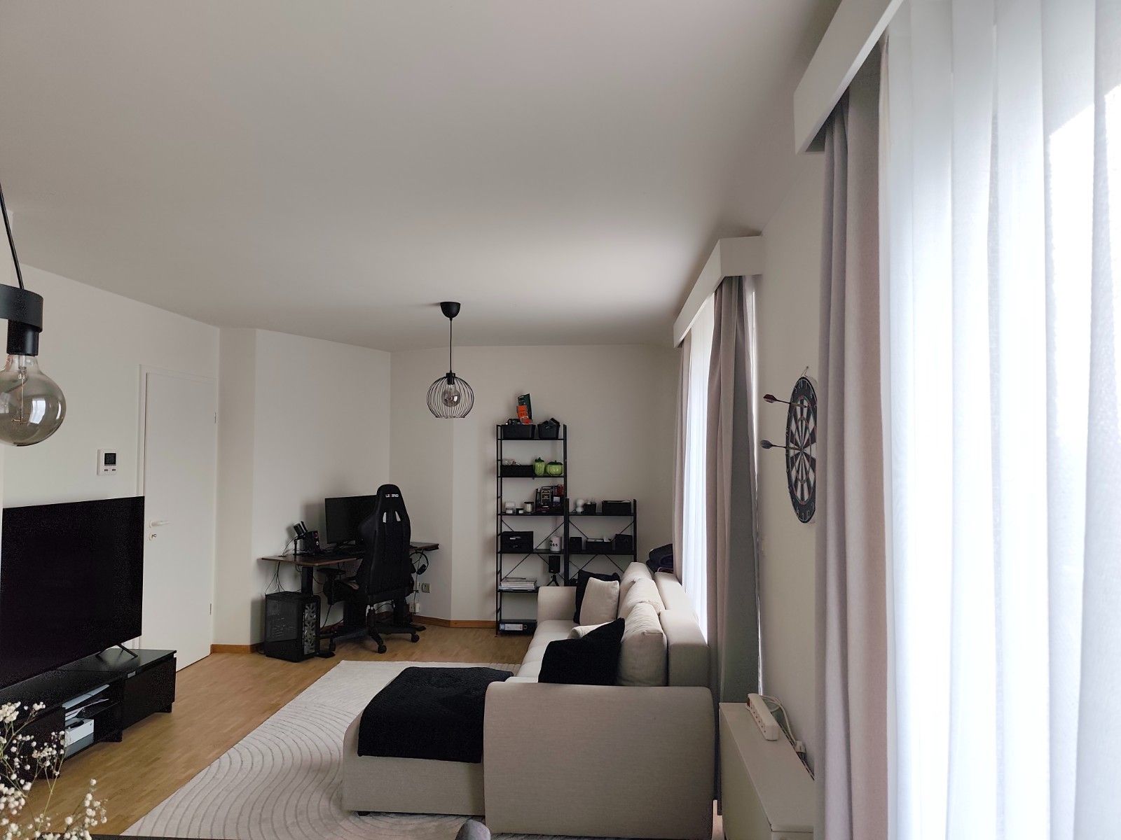 Lichtrijk 1-slaapkamerappartement in het centrum van Petegem foto 6