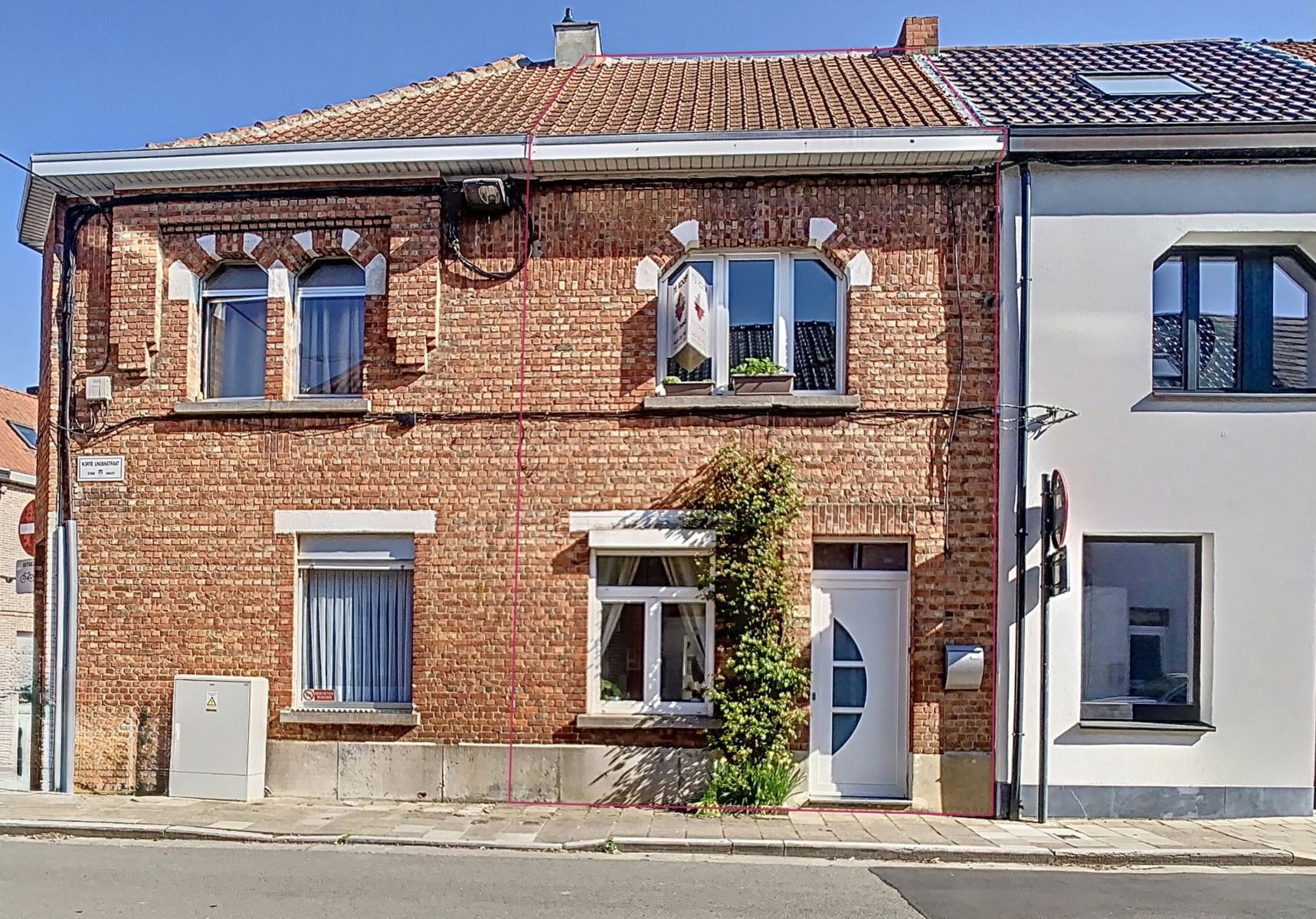 ()=>{if(producerUpdateValueVersion(node),producerAccessed(node),node.value===ERRORED)throw node.error;return node.value} Korte Lindenstraat 45 - 9300 Aalst