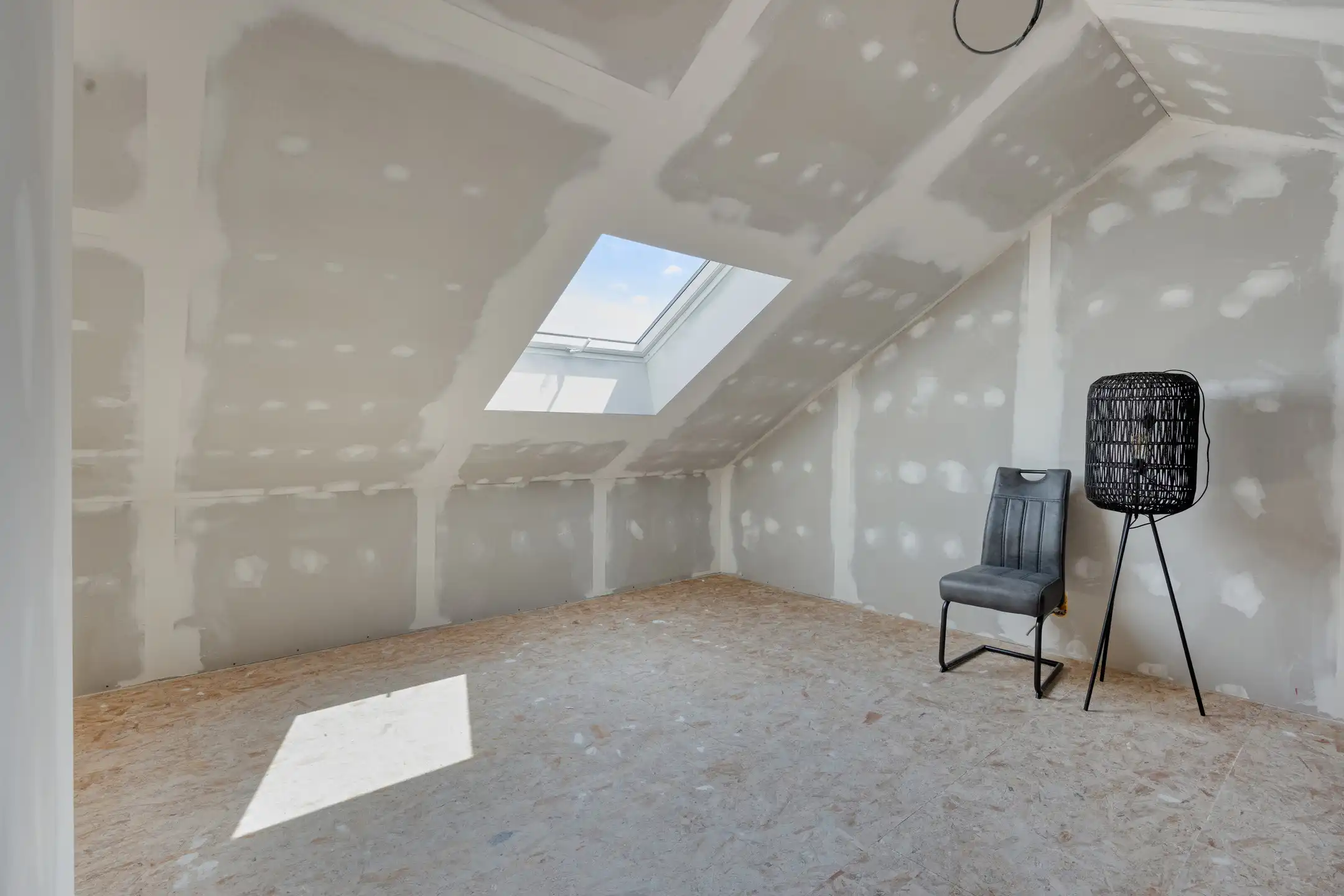 Ruime vrijstaande woning met potentieel foto 18