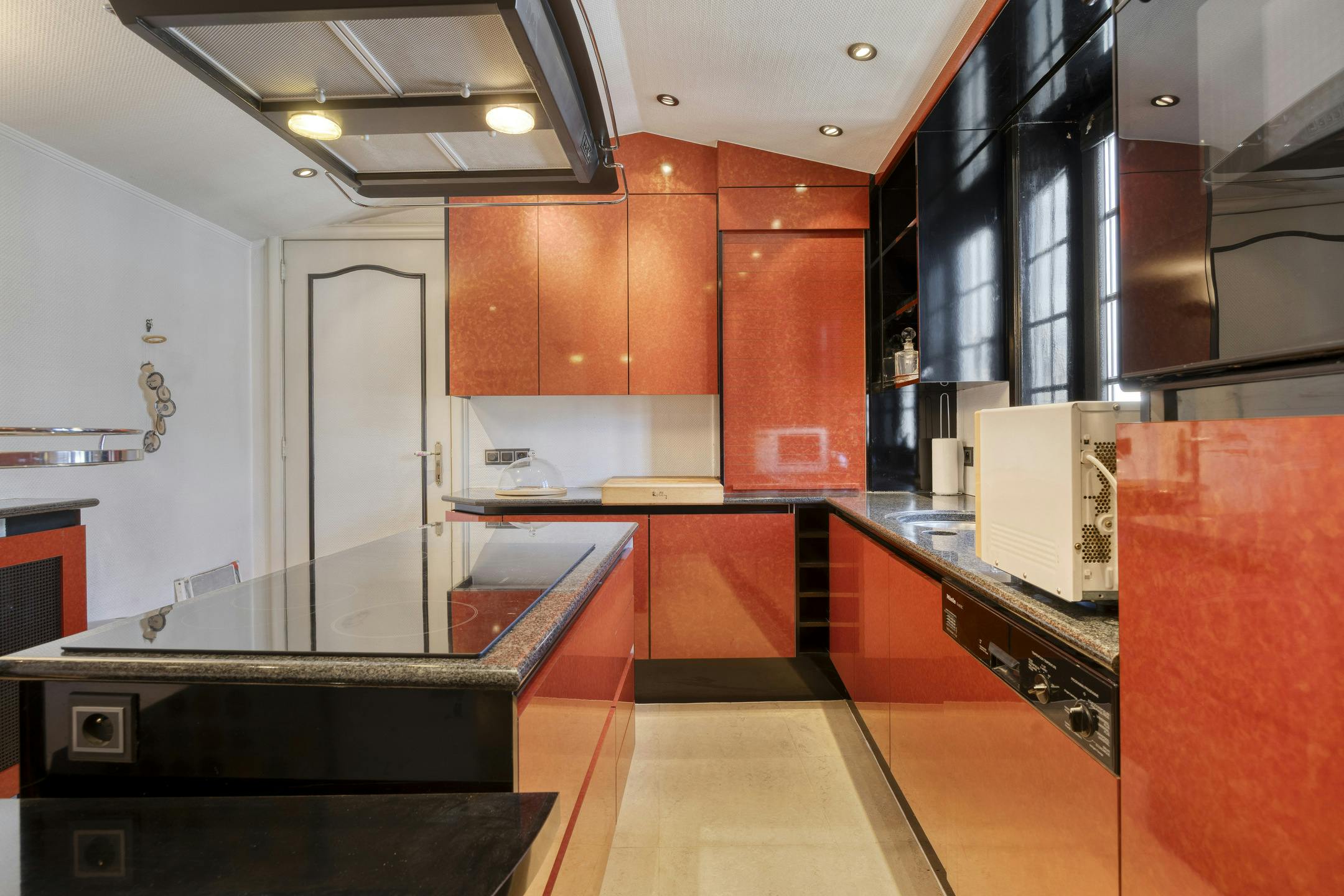 Karaktervolle driegevelwoning met commerciële ruimte in hartje Vilvoorde foto 39