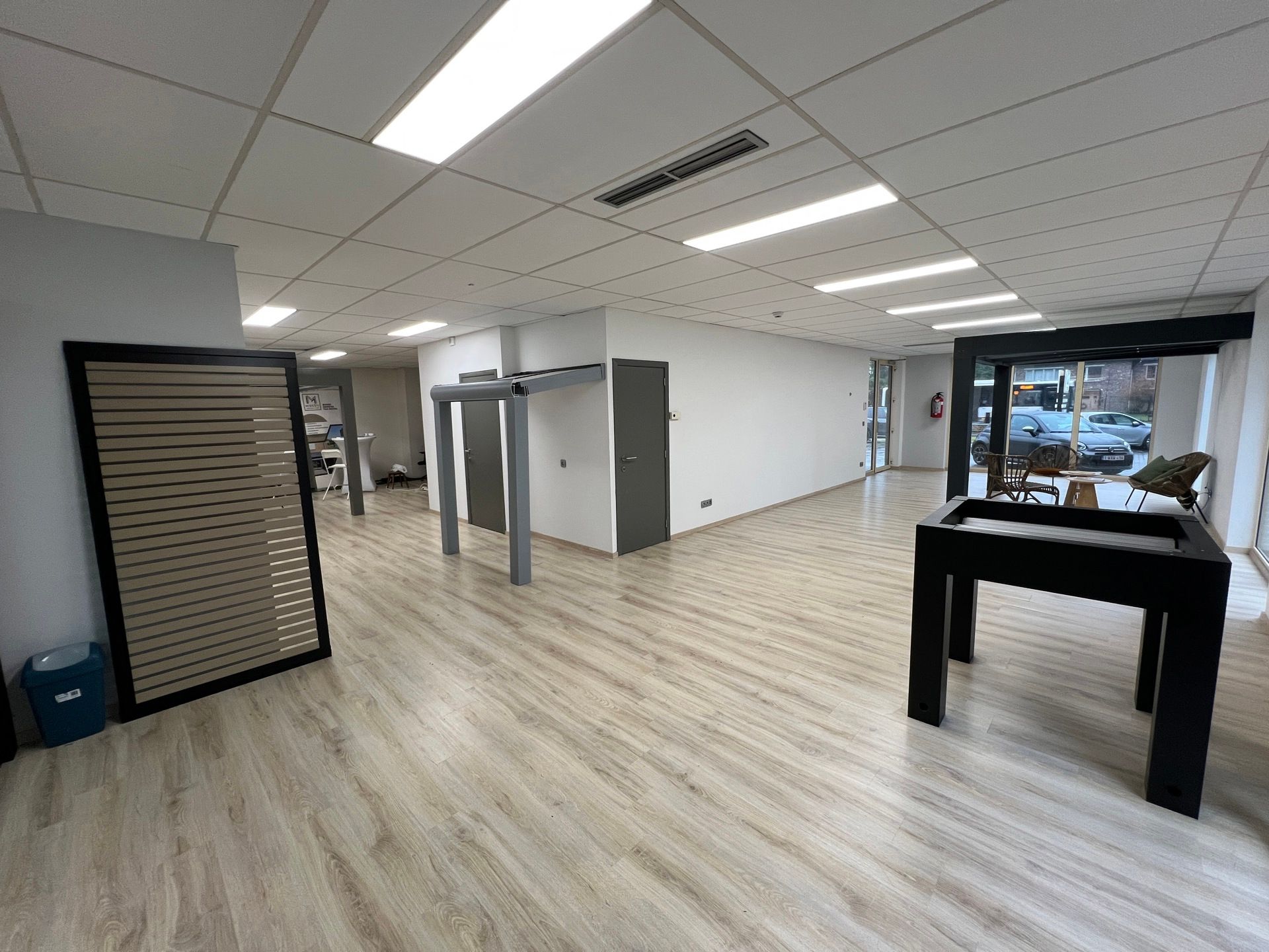 TE HUUR: handelspand/kantoor op toplocatie foto 6