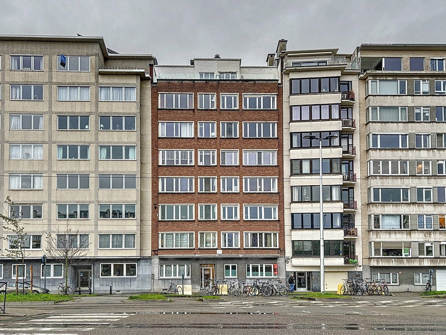 Vernieuwd appartement met 2 slaapkamers en een inpandig terras. foto 20