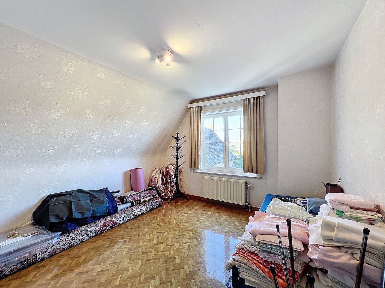 Goed onderhouden, ruime villa met prachtige tuin foto 19