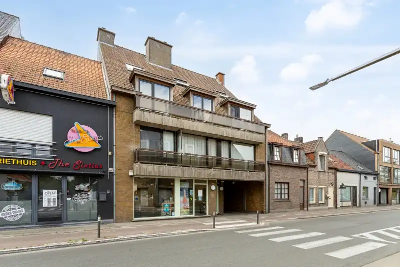 Handelspand nabij Station Eeklo - te huur foto {{pictureIndex}}