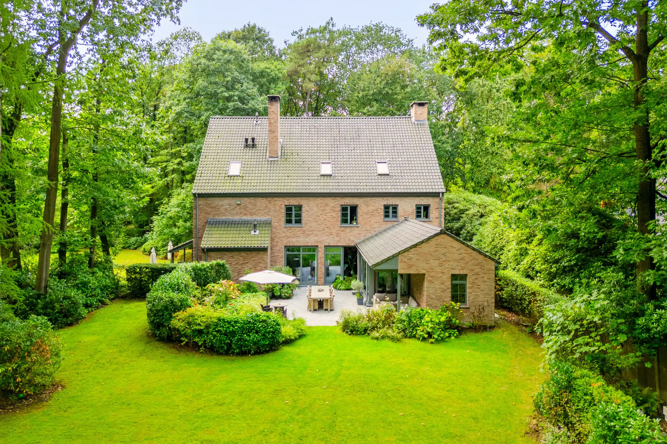 Prestigieuze villa met afzonderlijke woonunit en royale tuin nabij de Kalmthoutse Heide foto 65