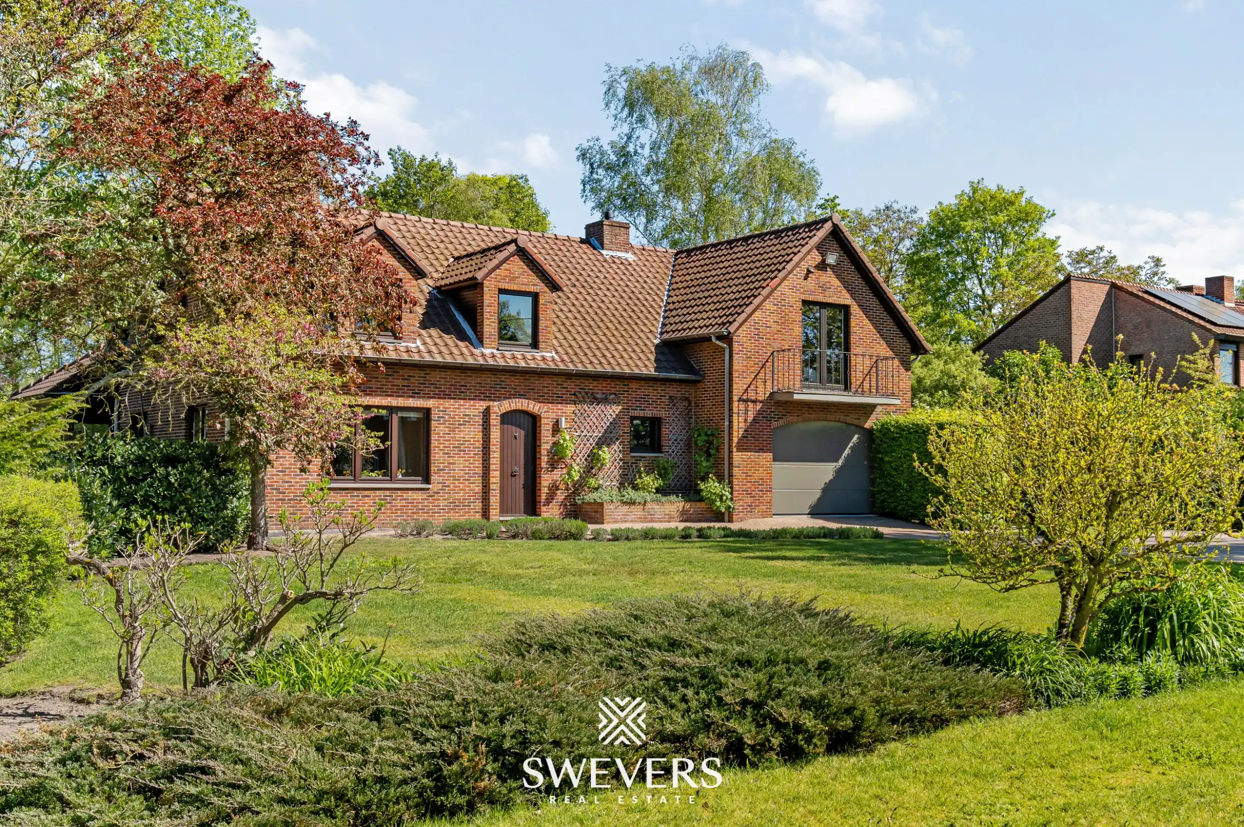Villa te koop foto {{pictureIndex}}