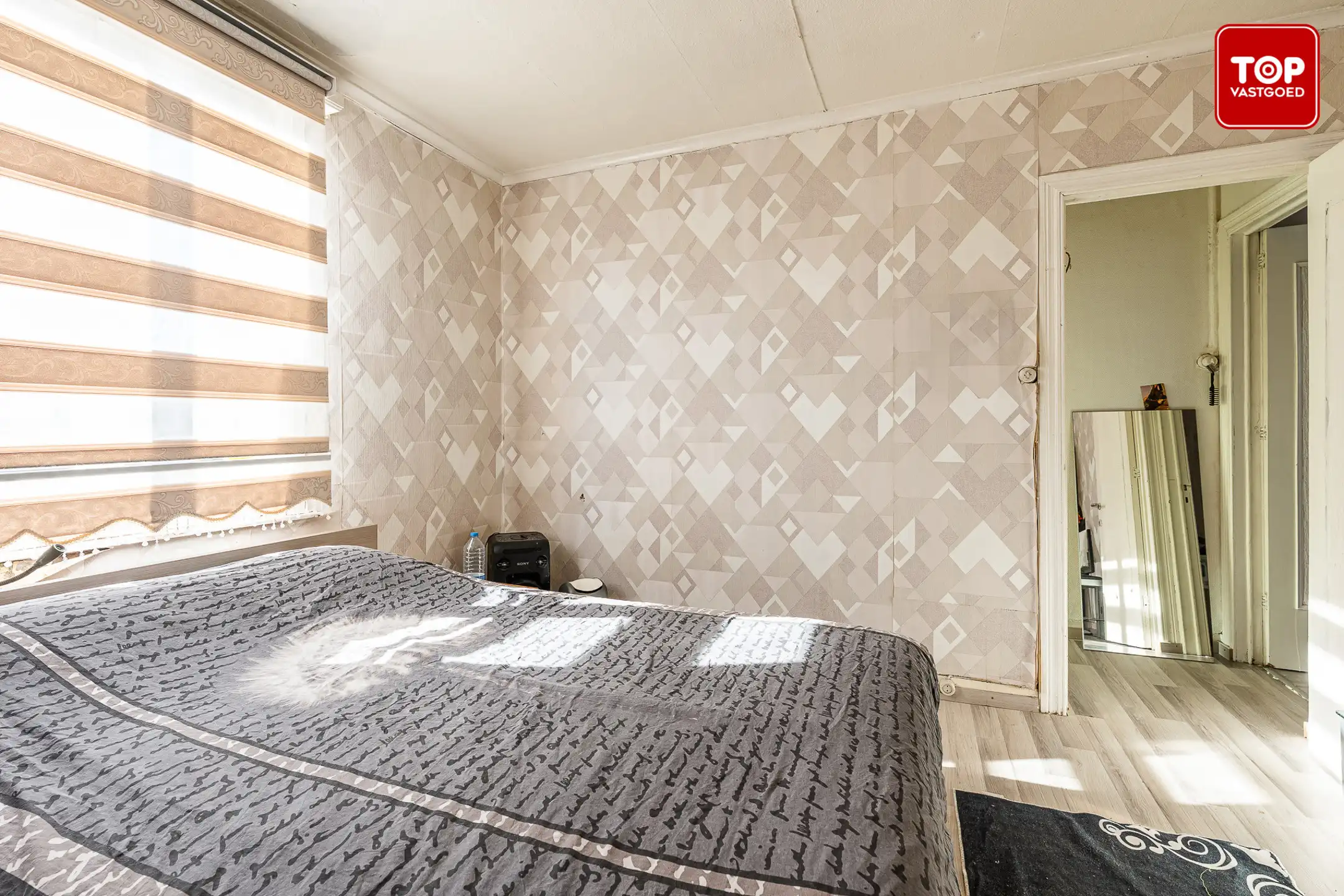 Op te frissen HOB met 2 slaapkamers en tuin foto 21